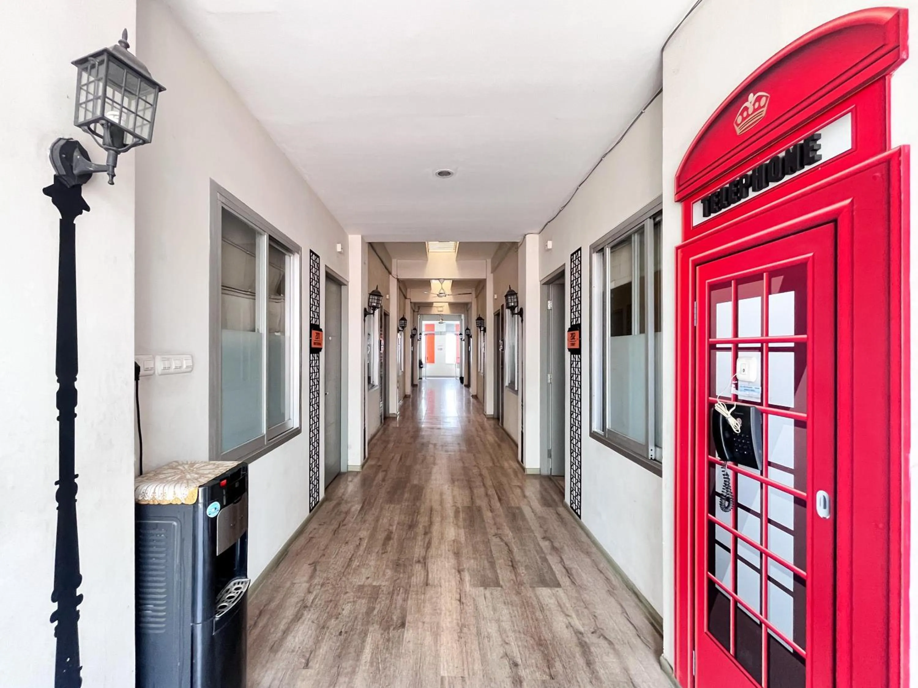 Property building in Sans Hotel Syariah Graha 100 Gubeng Surabaya