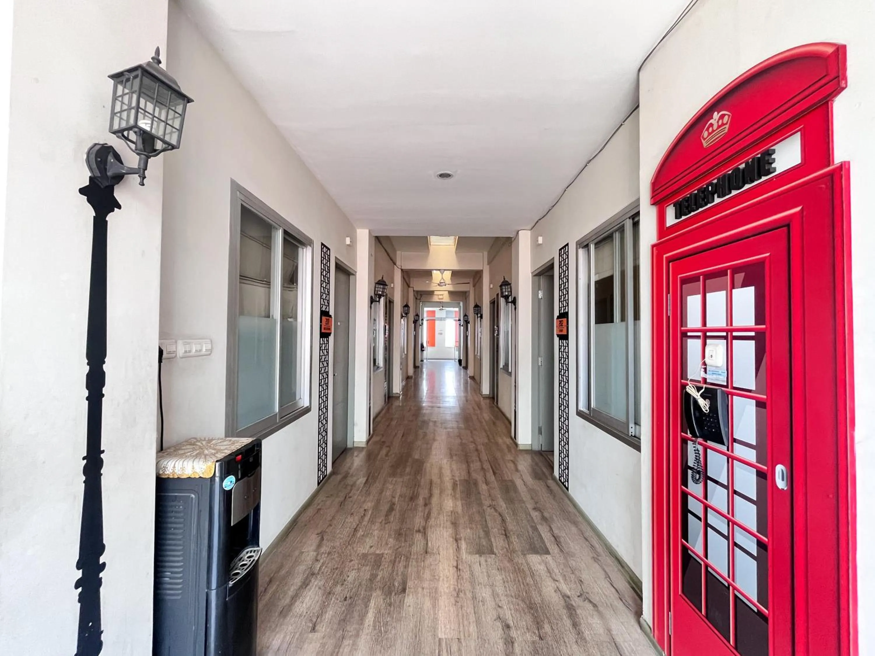 Property building in Sans Hotel Syariah Graha 100 Gubeng Surabaya