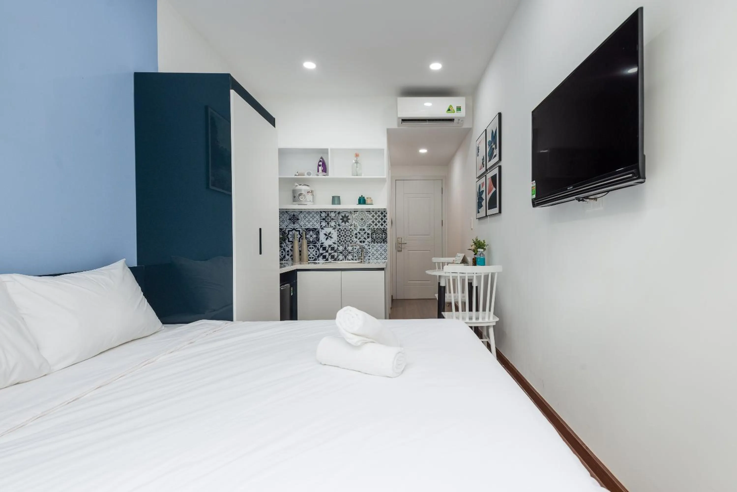 Bedroom, Bed in Cozrum Homes The Gallery Residence