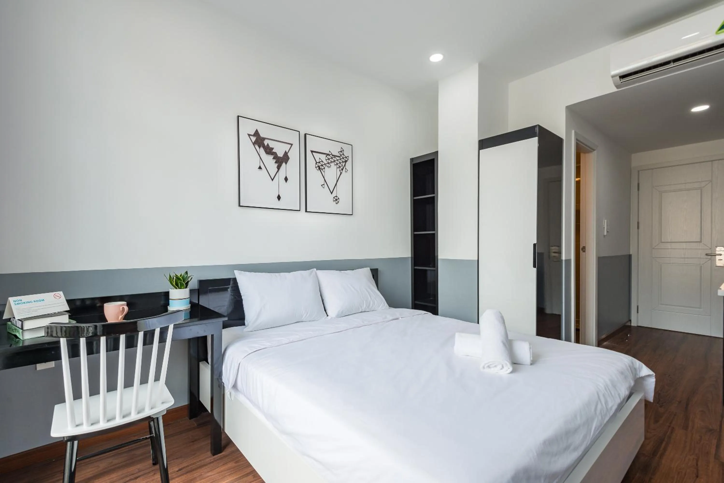 Bedroom, Bed in Cozrum Homes The Gallery Residence