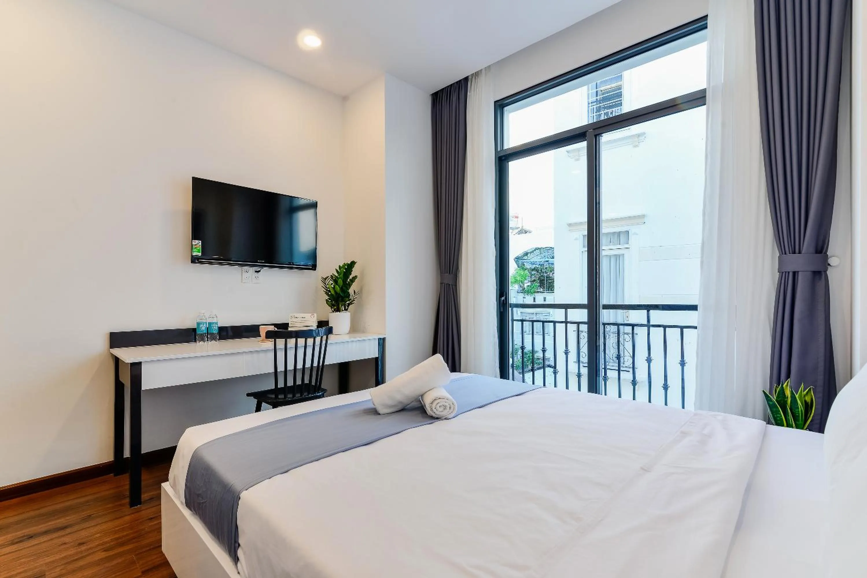 Bedroom, Bed in Cozrum Homes The Gallery Residence