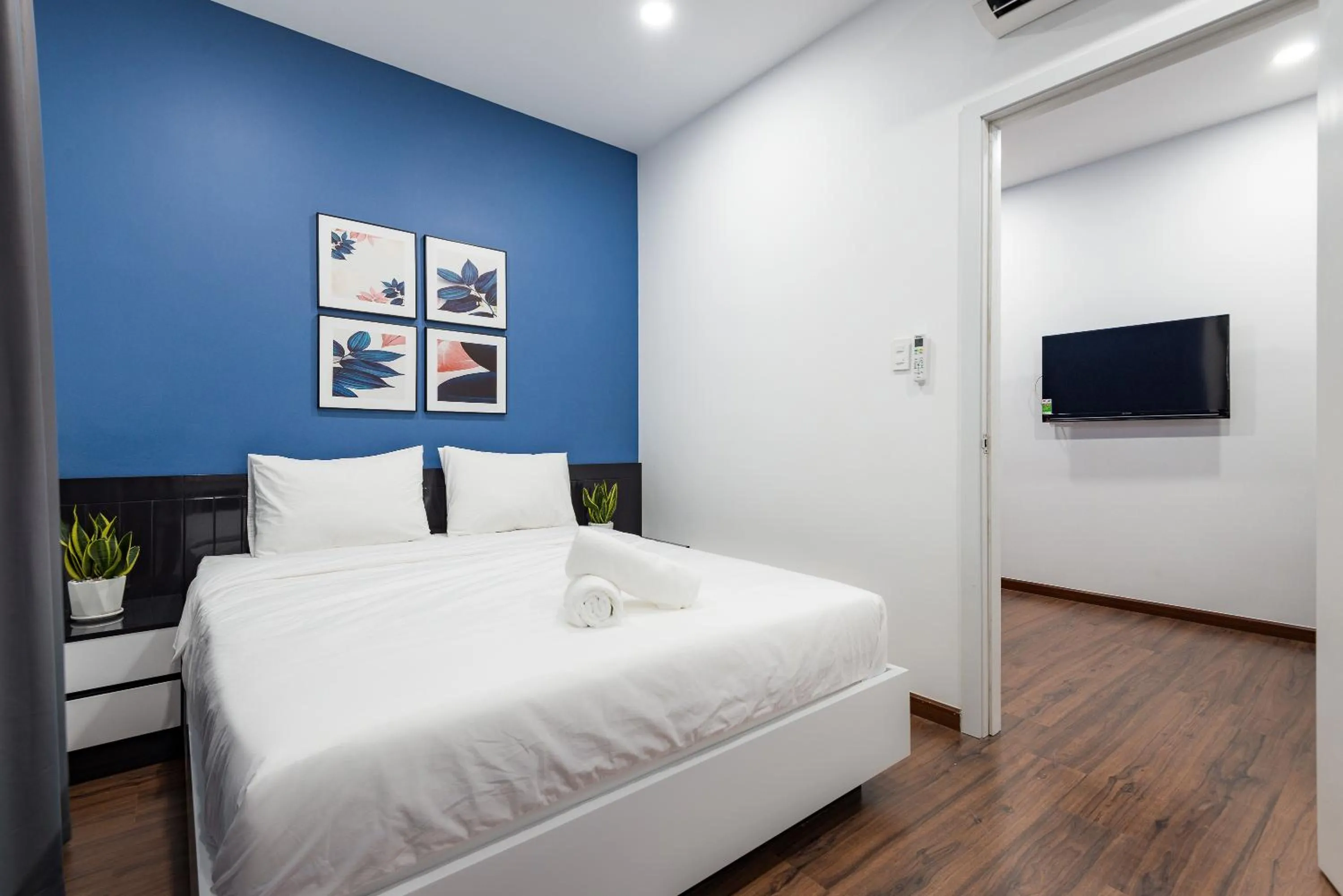 Bedroom, Bed in Cozrum Homes The Gallery Residence