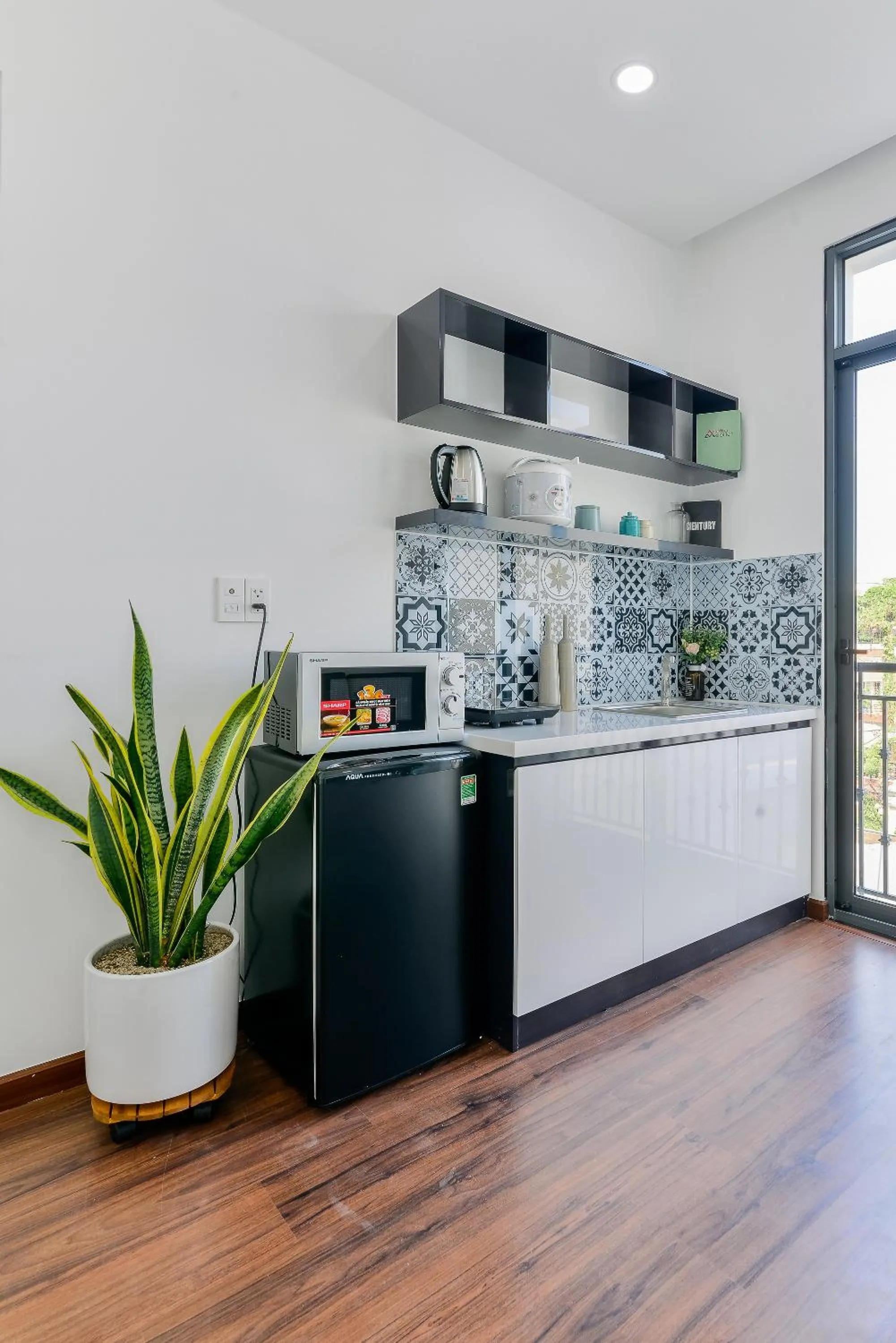 Kitchen or kitchenette in Cozrum Homes The Gallery Residence