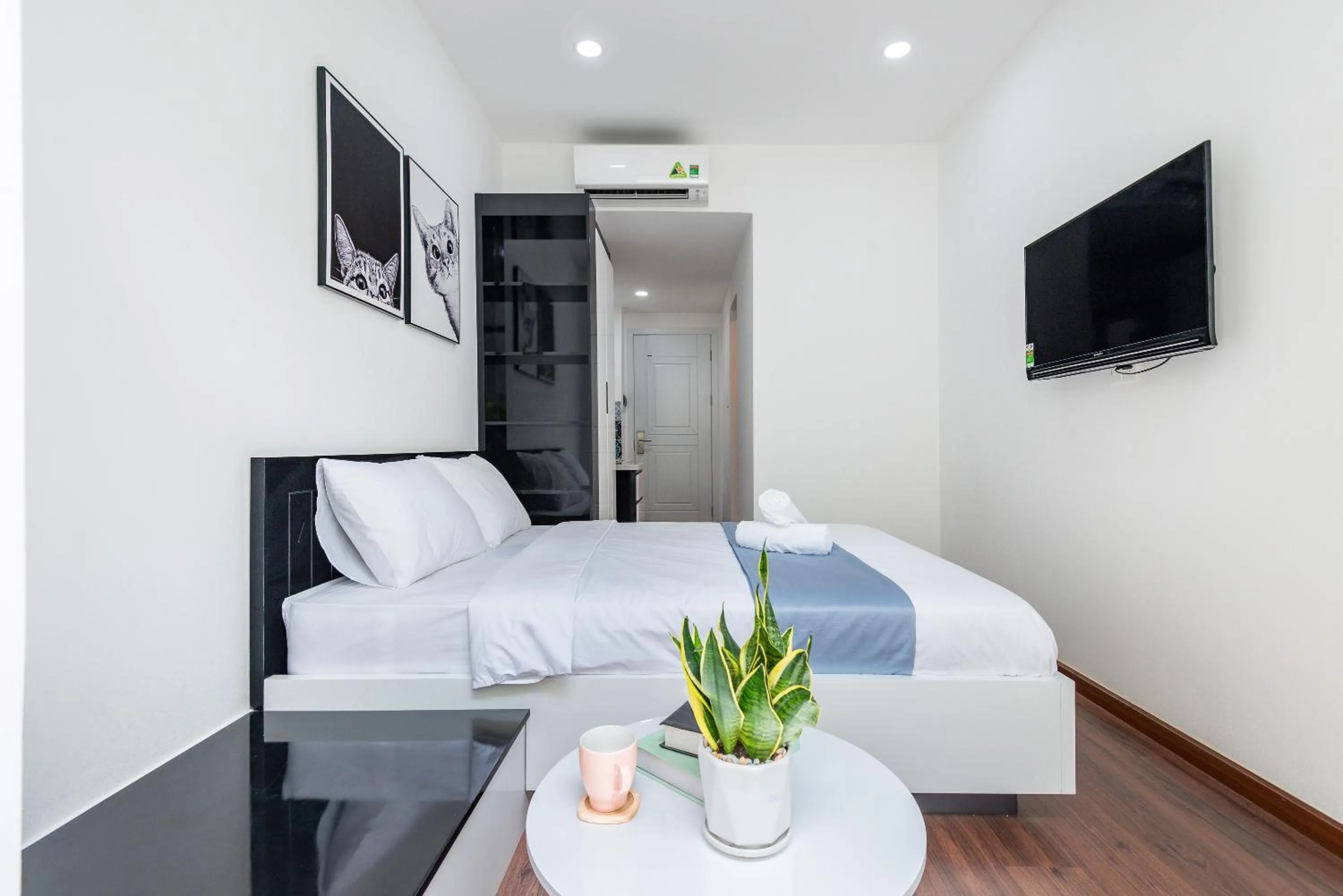 Bedroom, Bed in Cozrum Homes The Gallery Residence