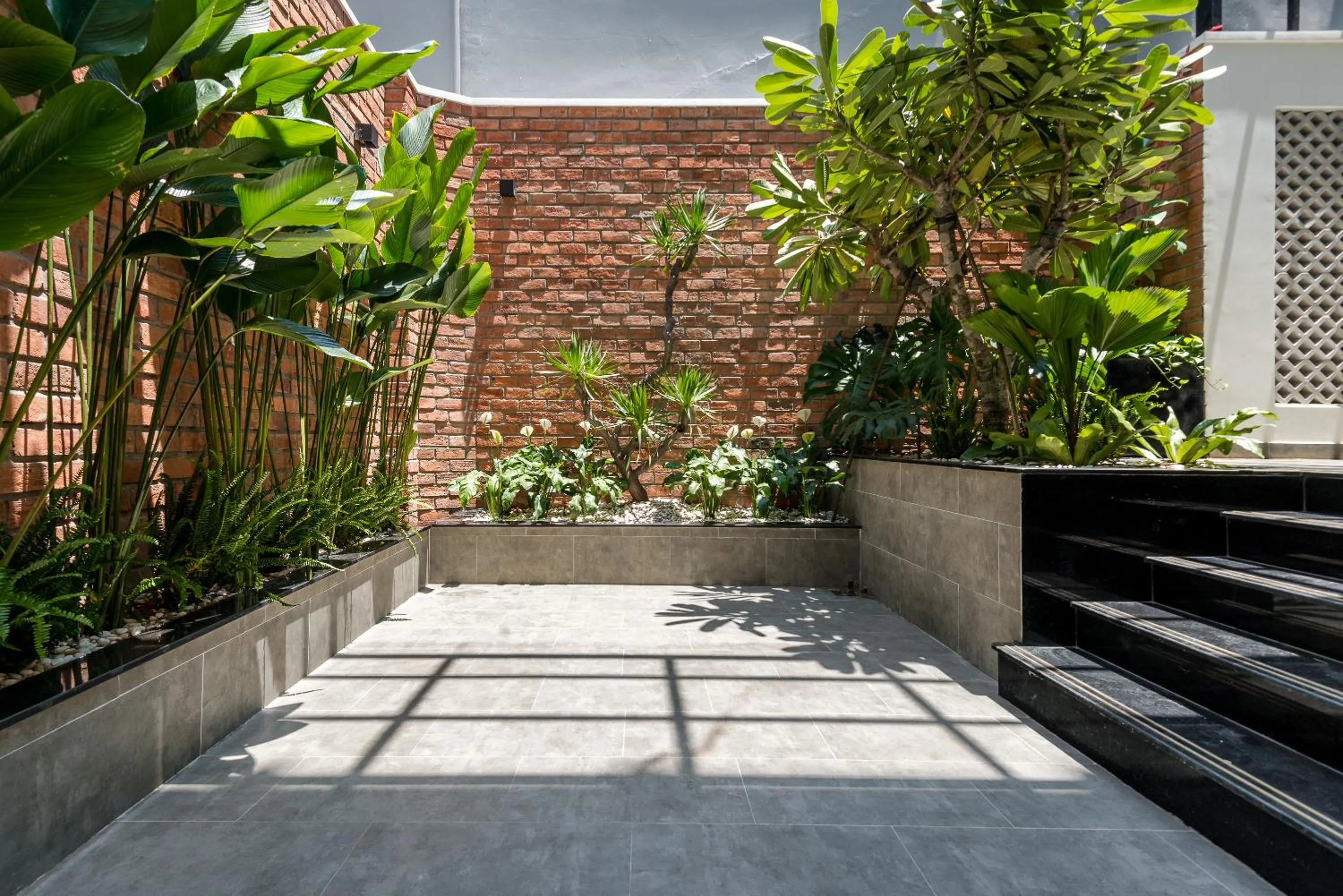 Garden view in Cozrum Homes The Gallery Residence