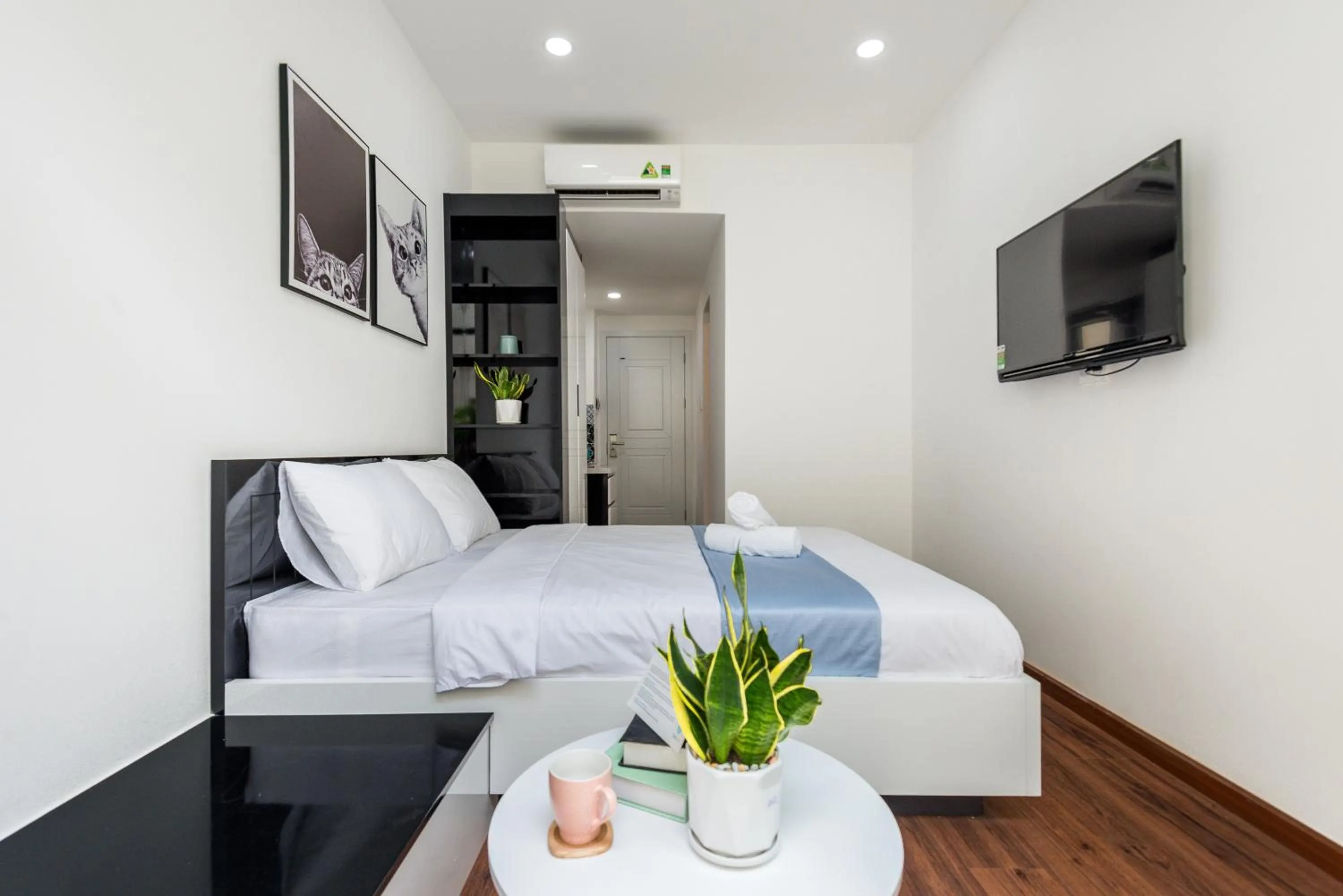 Bedroom, Bed in Cozrum Homes The Gallery Residence