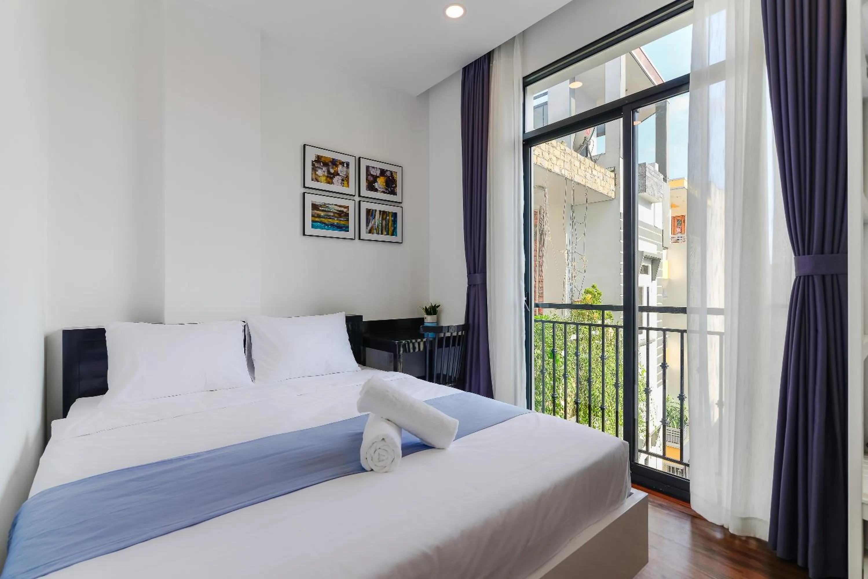 Bedroom, Bed in Cozrum Homes The Gallery Residence