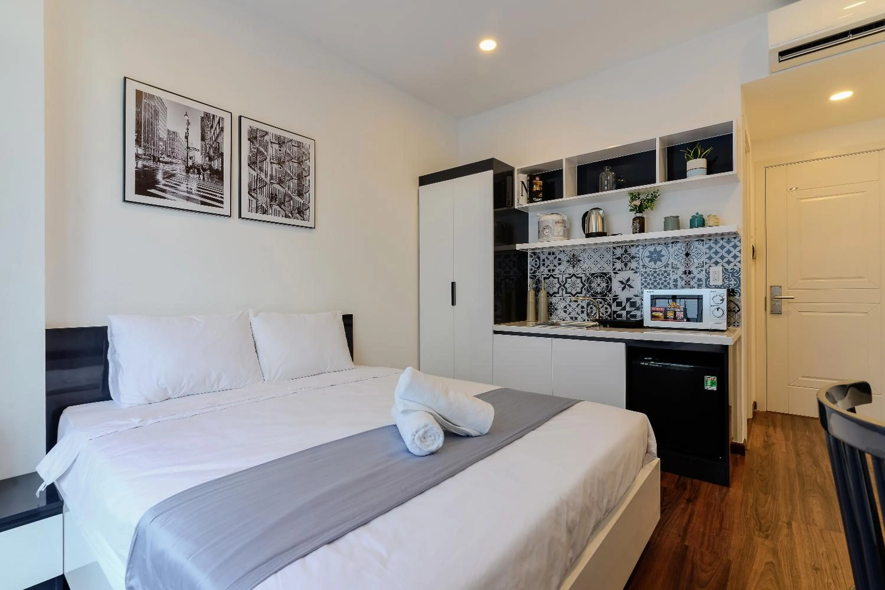 Bedroom, Bed in Cozrum Homes The Gallery Residence