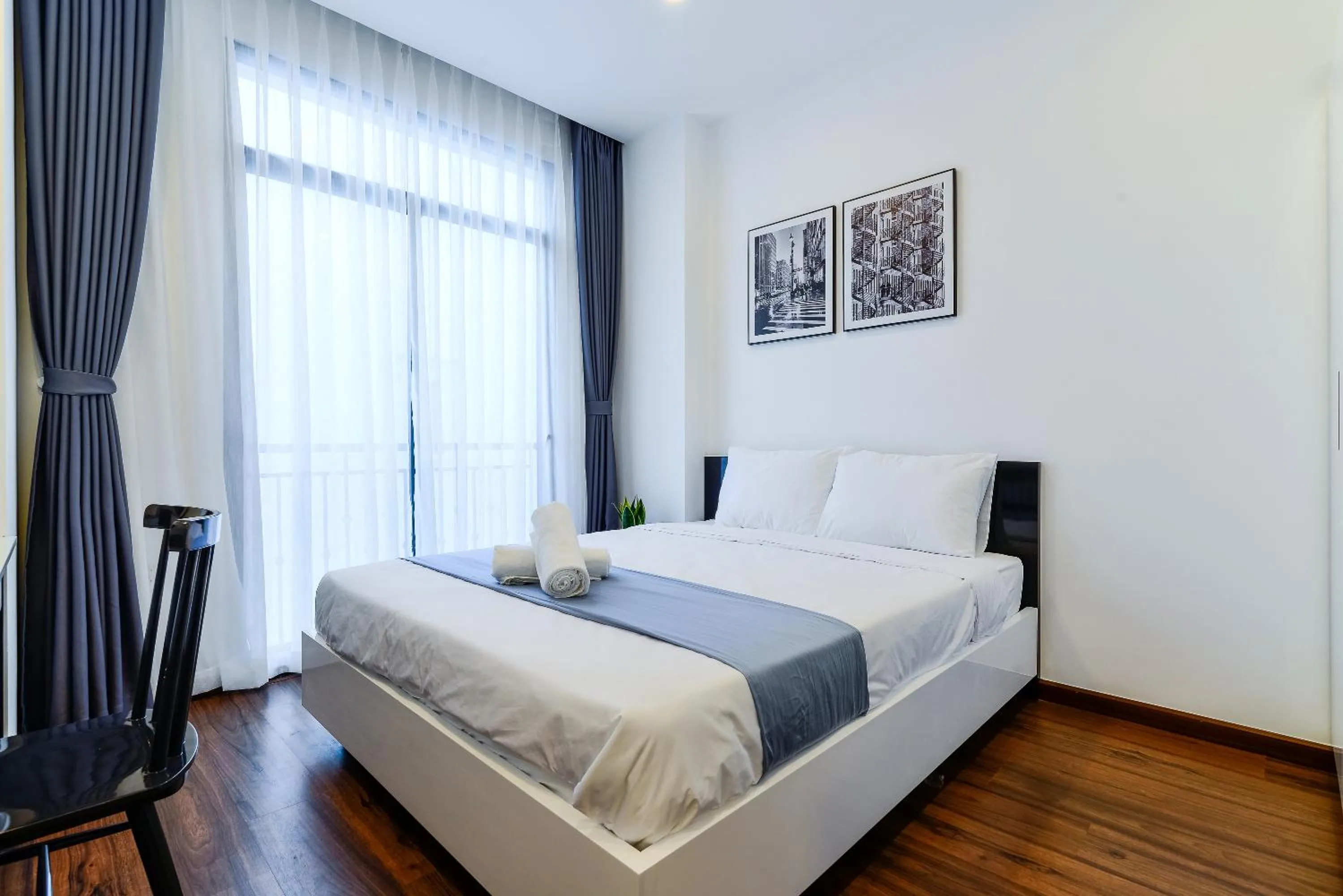 Bedroom, Bed in Cozrum Homes The Gallery Residence