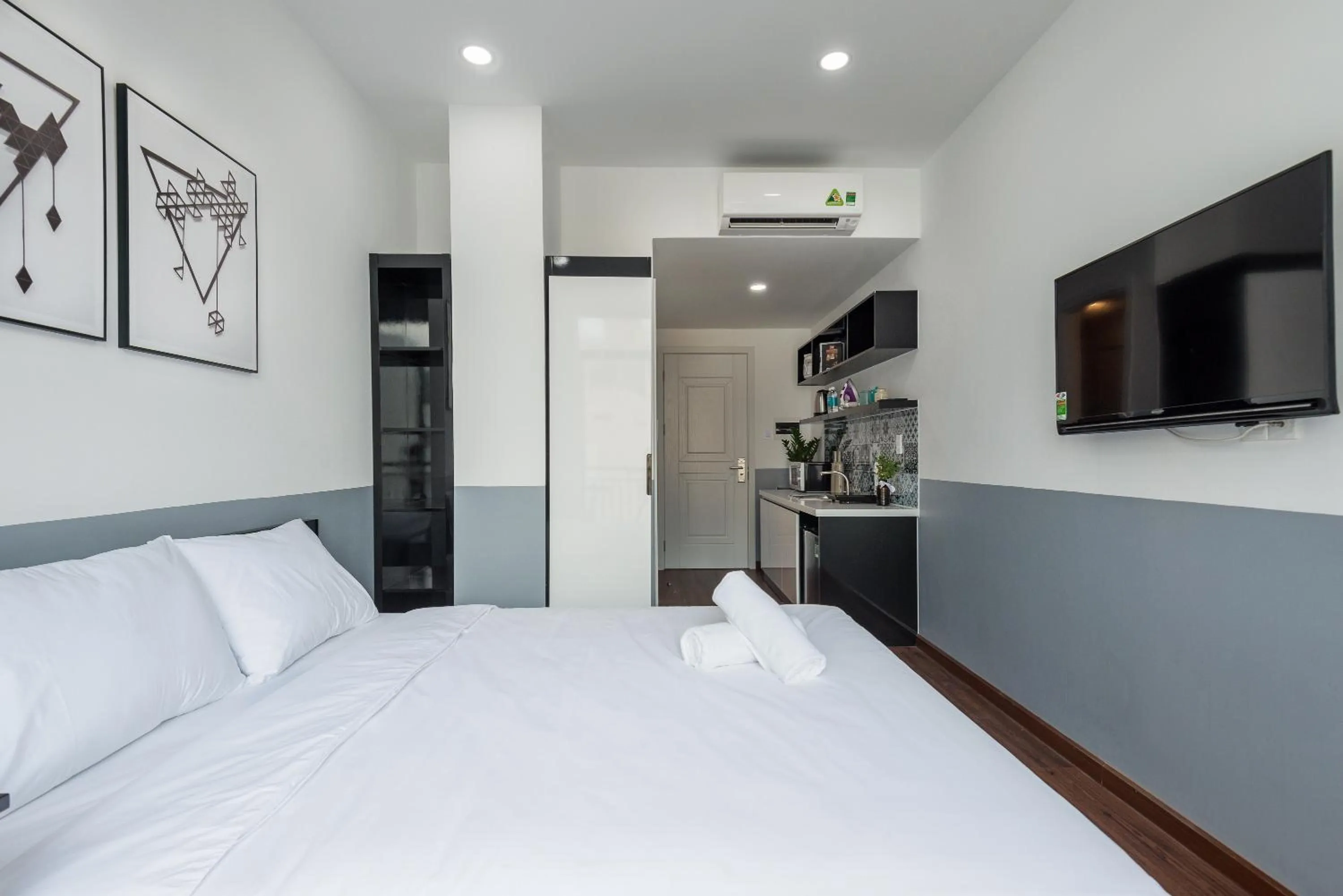 Bedroom, Bed in Cozrum Homes The Gallery Residence