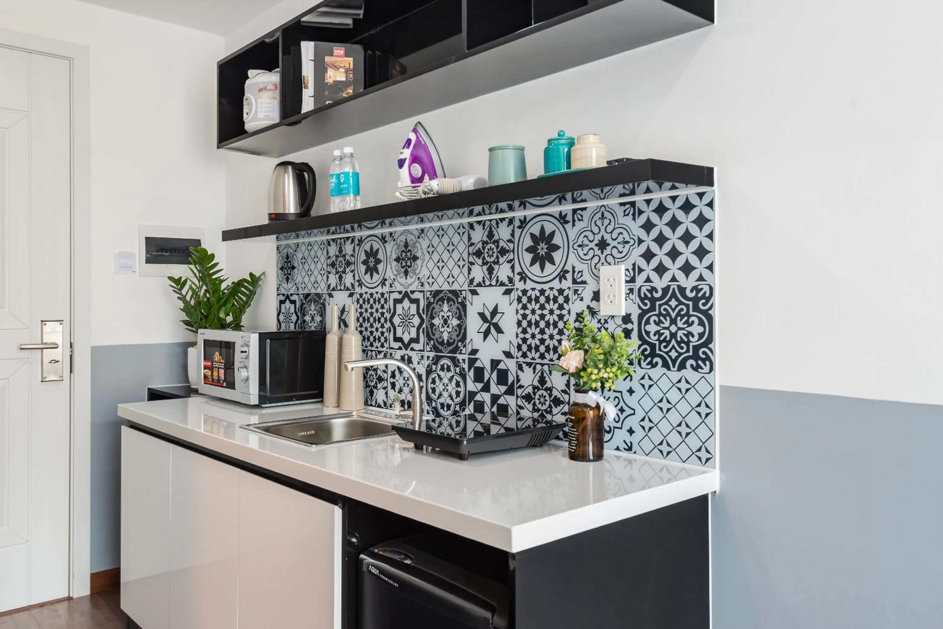 Kitchen or kitchenette in Cozrum Homes The Gallery Residence