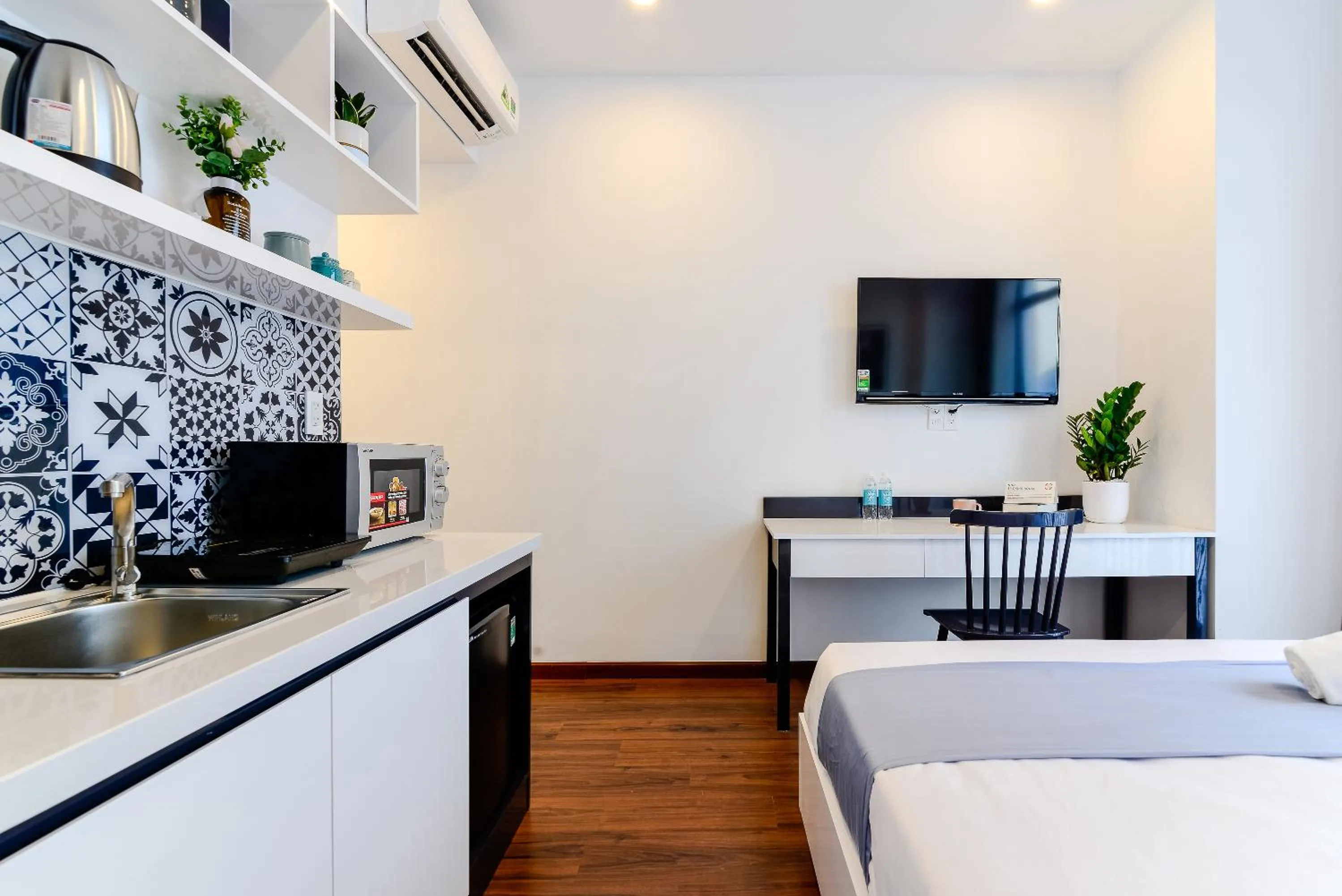 Bedroom, Bed in Cozrum Homes The Gallery Residence