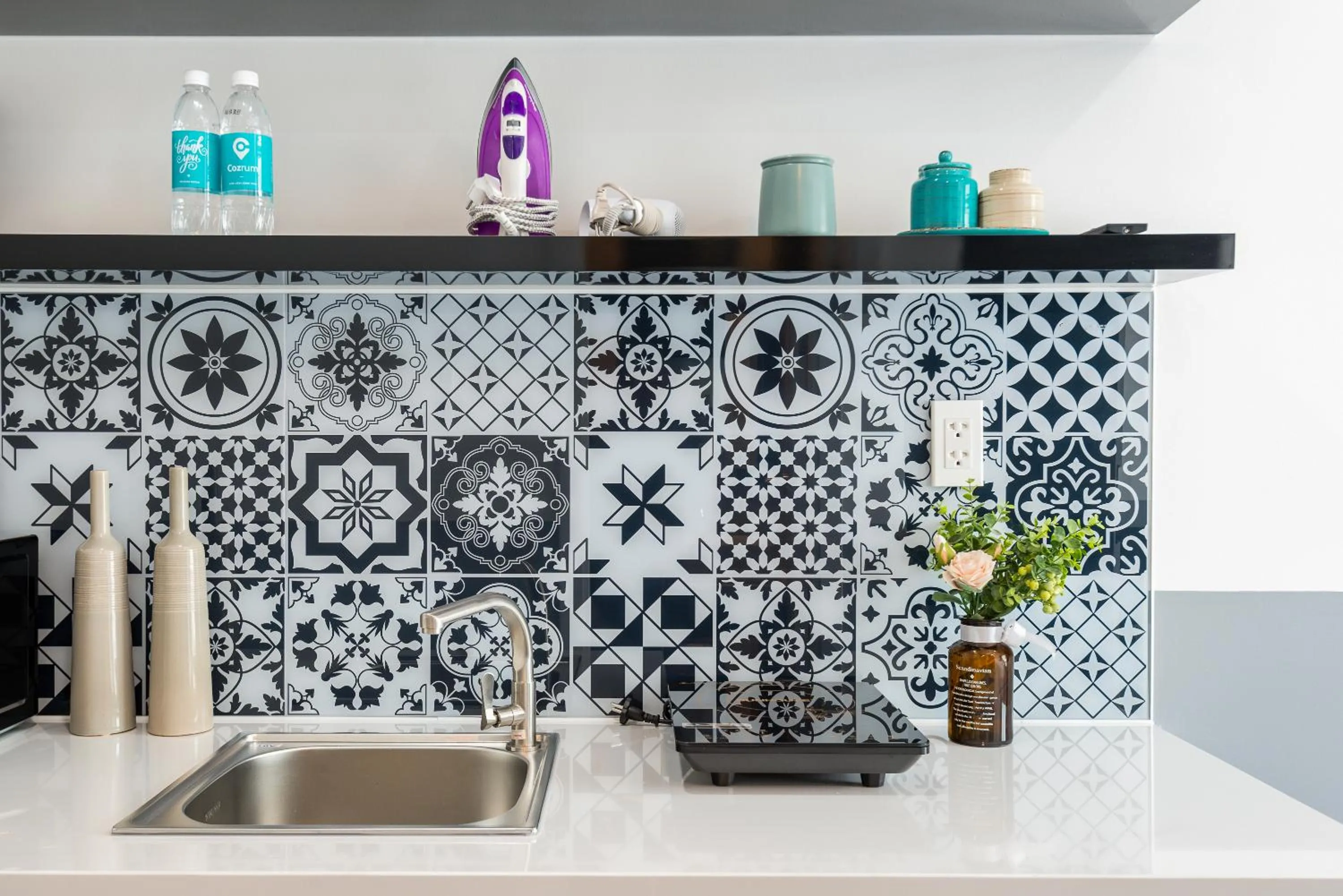 Kitchen or kitchenette in Cozrum Homes The Gallery Residence