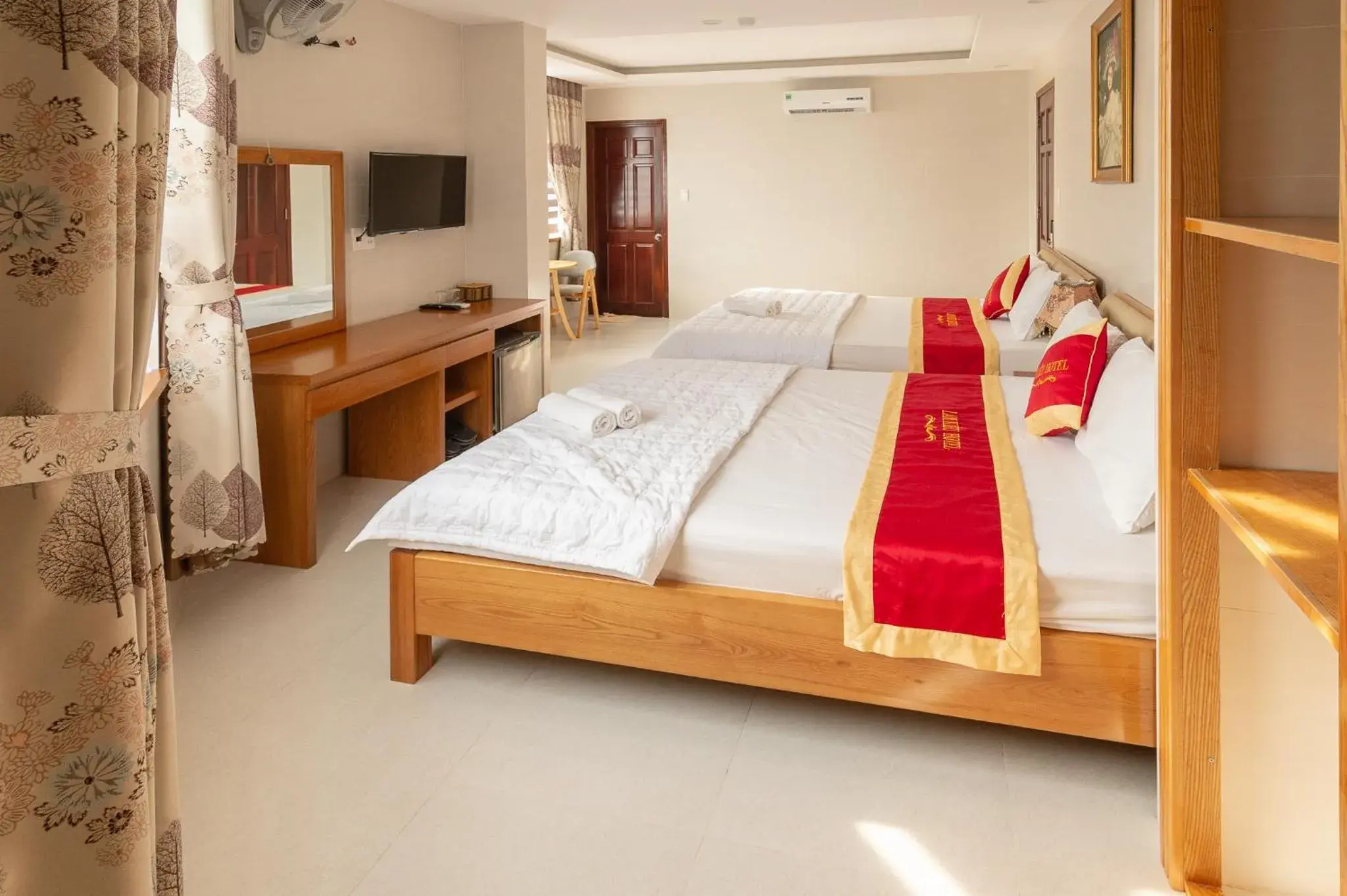 Photo of the whole room in Lam Kiều Hotel Photo of the whole room in Lam Kiều Hotel