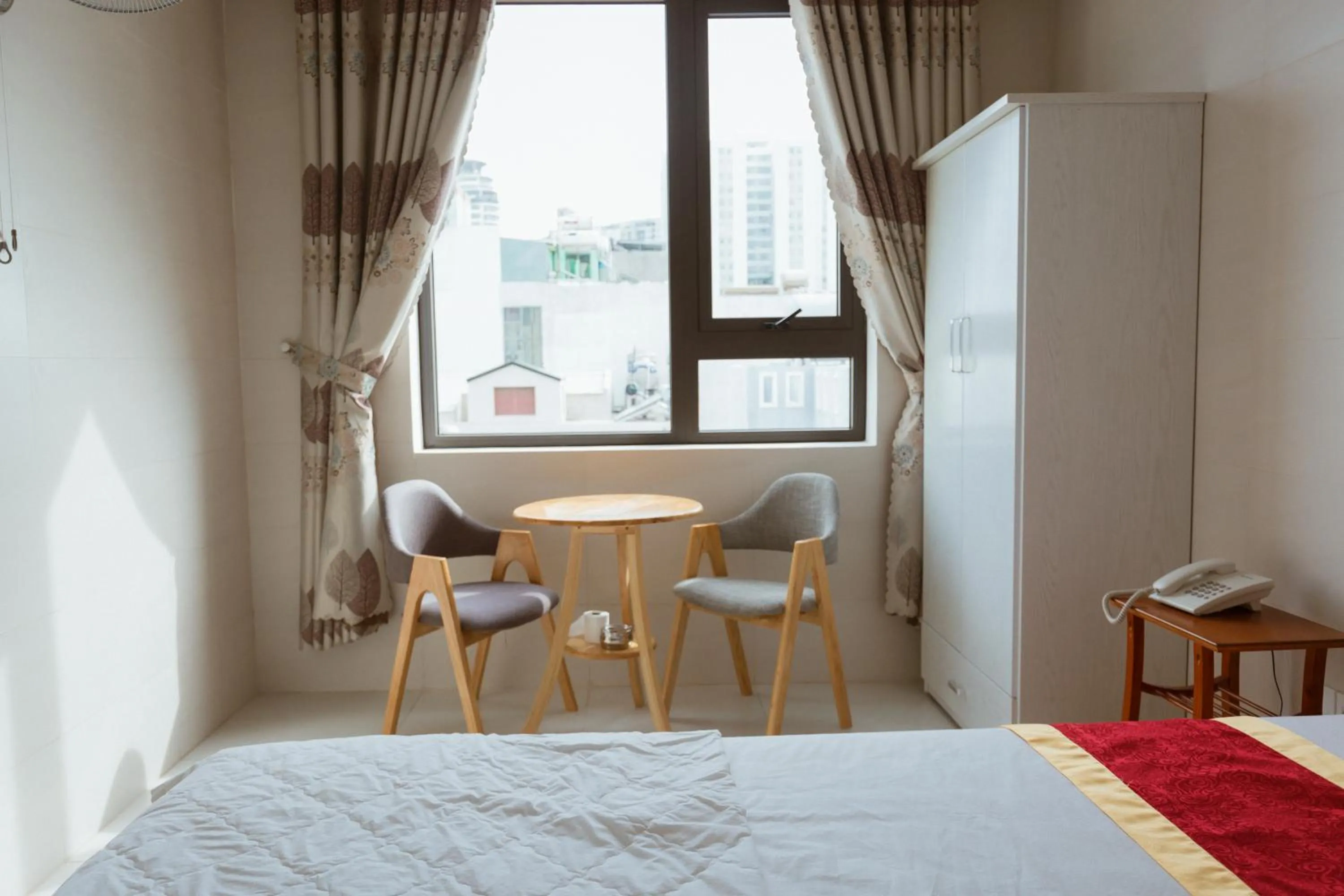 City view, Bed in Lam Kiều Hotel