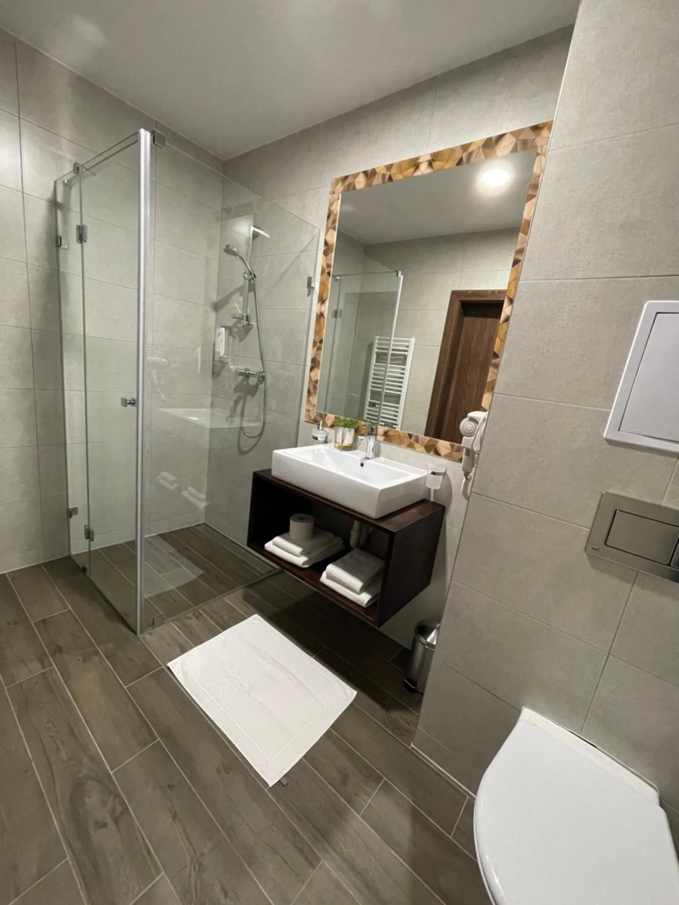 Bathroom in Hotel Slávia Svidník SPA & RESTAURANT