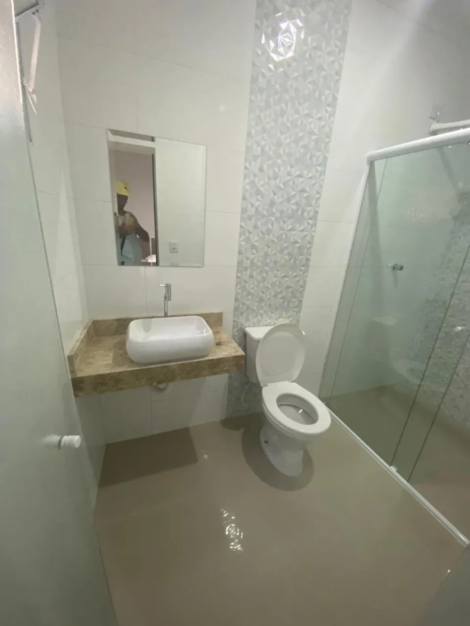 Shower in Hotel Quintino