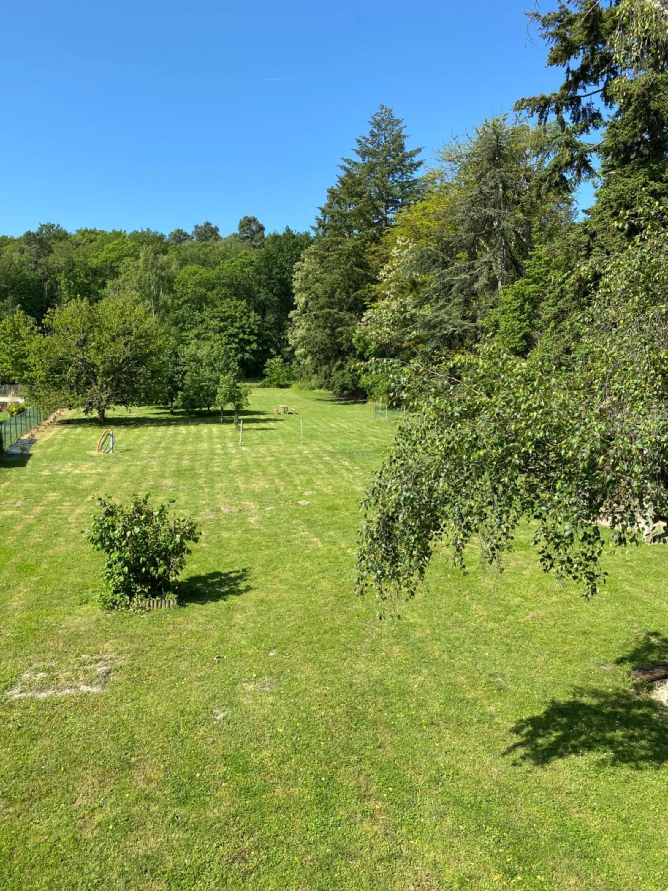 Garden view in Les Mariniers Chambres d'Hôtes -Guest House - Bain nordique en option