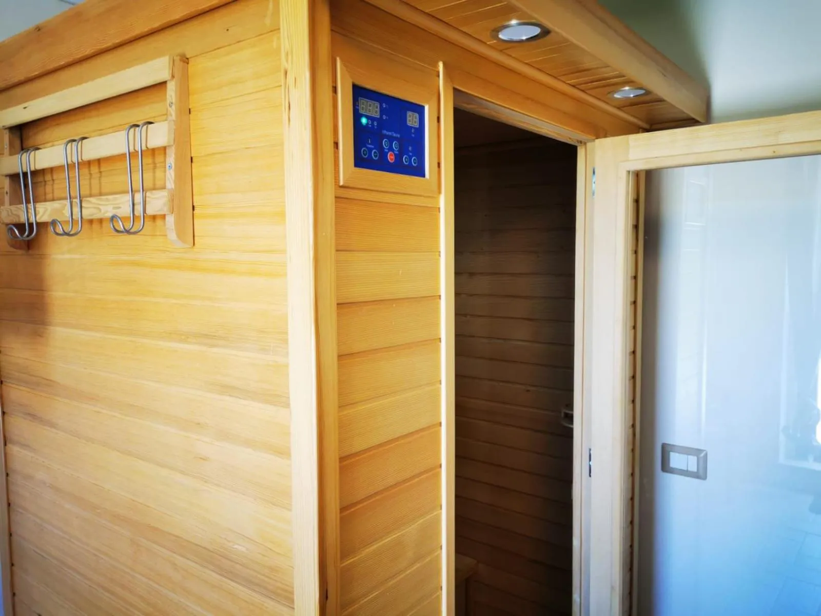 Sauna in Dolce Farnetta en-Suite Spa & Yoga