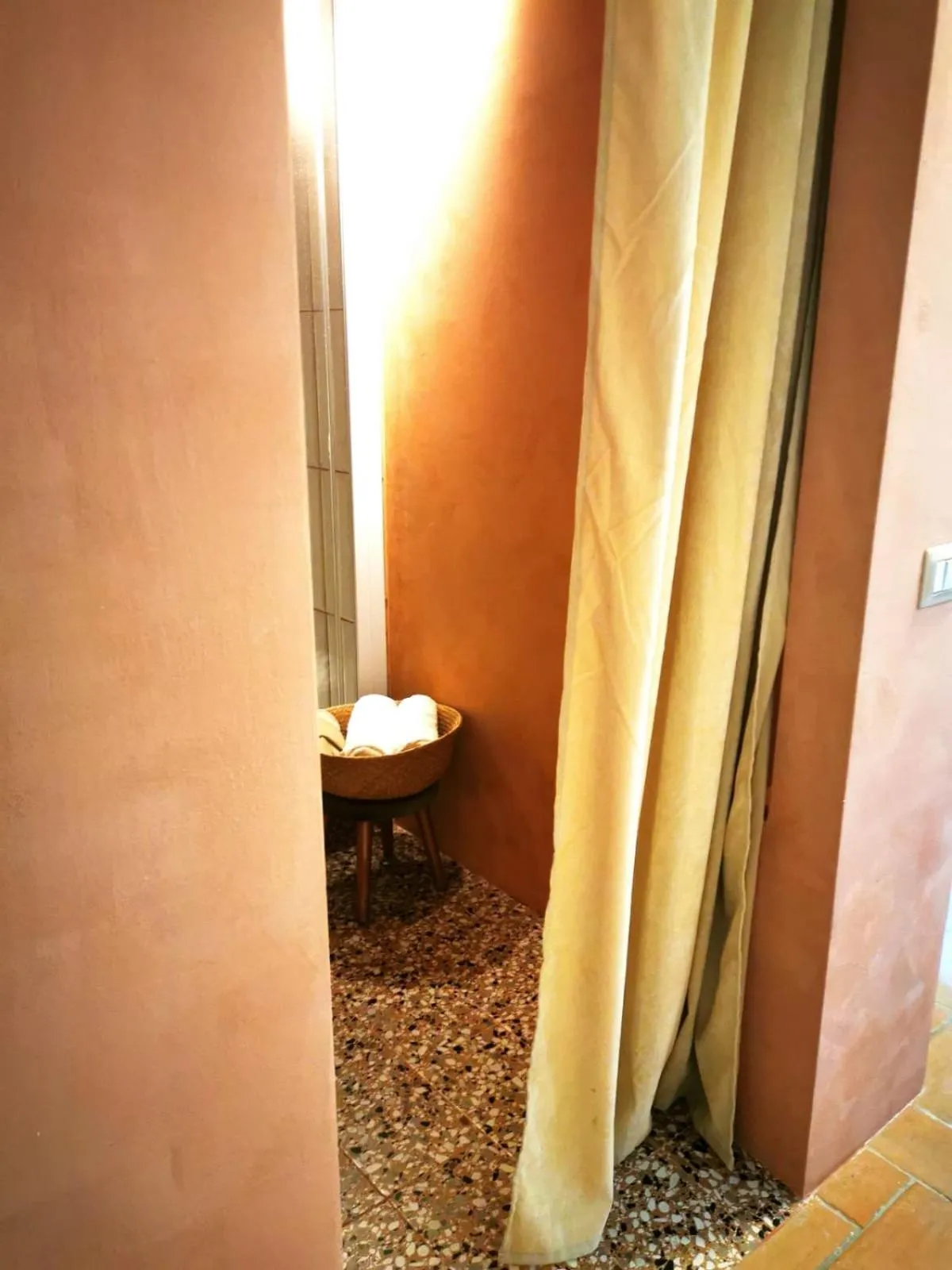 Decorative detail in Dolce Farnetta en-Suite Spa & Yoga