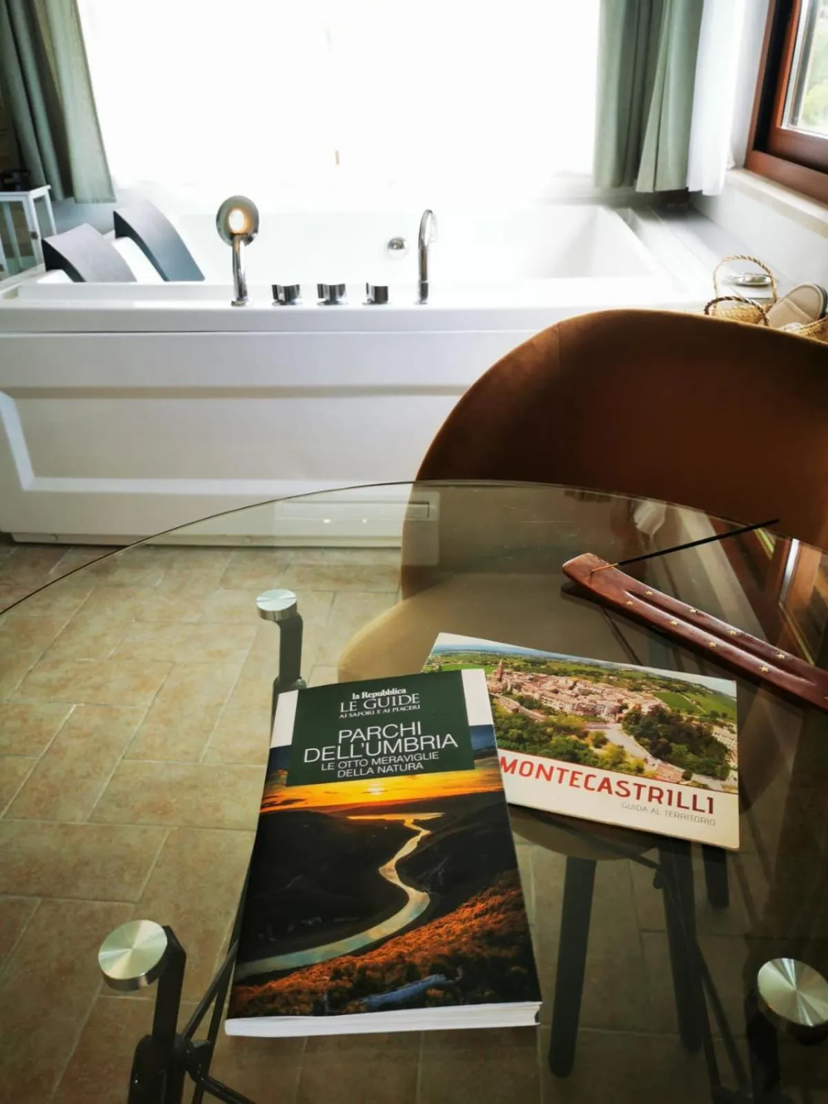 Seating area in Dolce Farnetta en-Suite Spa & Yoga