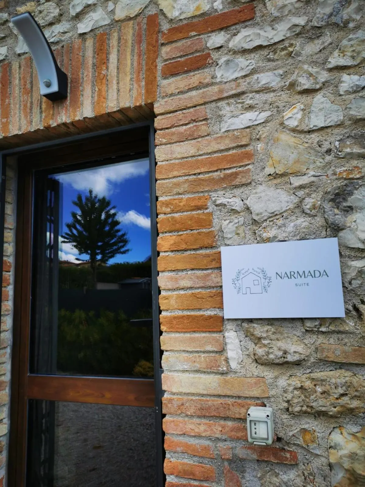 Property building in Dolce Farnetta en-Suite Spa & Yoga