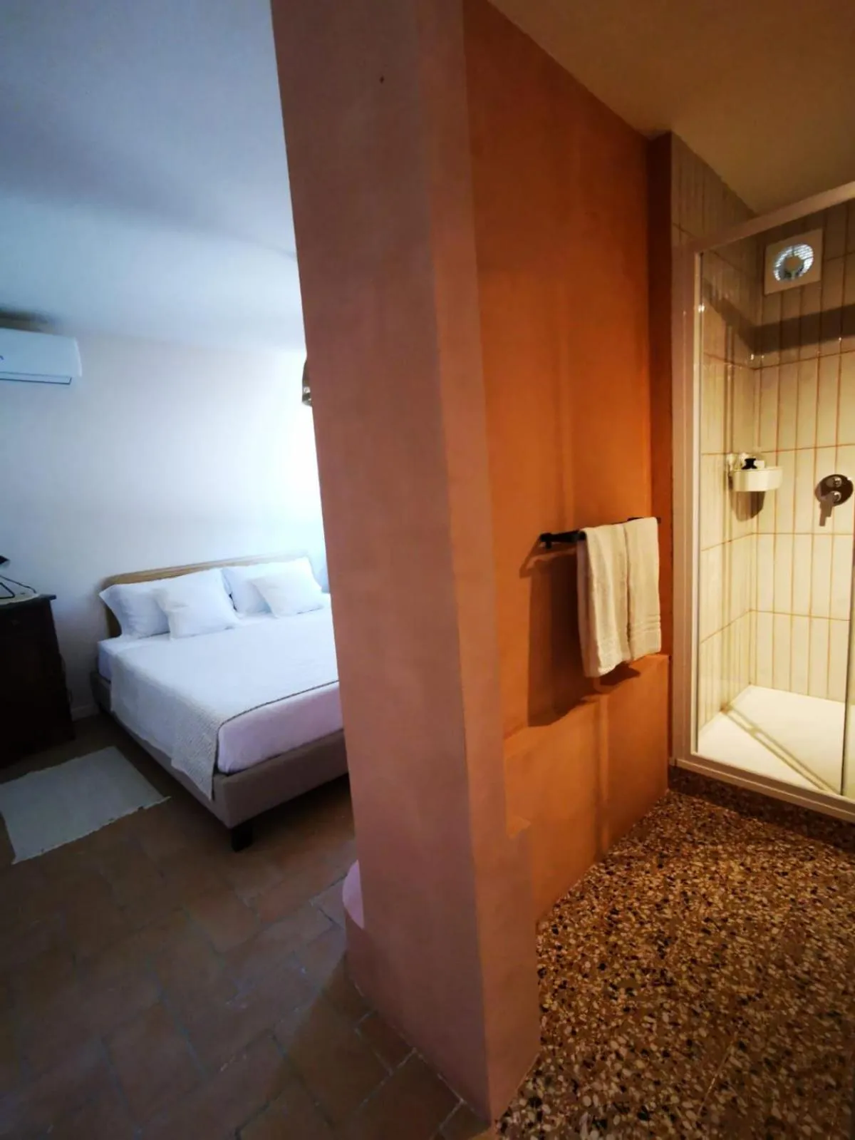 Photo of the whole room in Dolce Farnetta en-Suite Spa & Yoga
