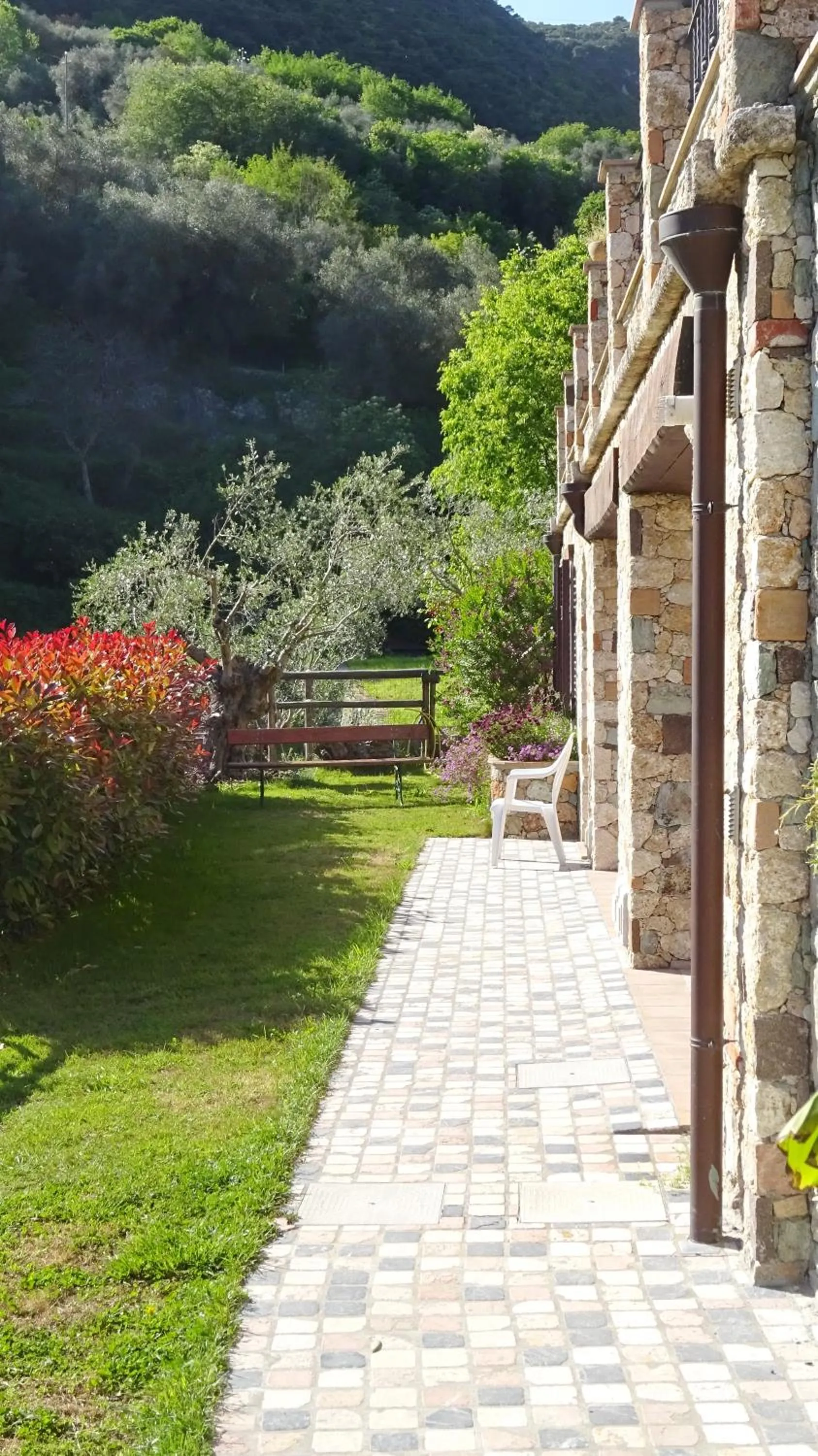 Property building in L'Allegra Brigata