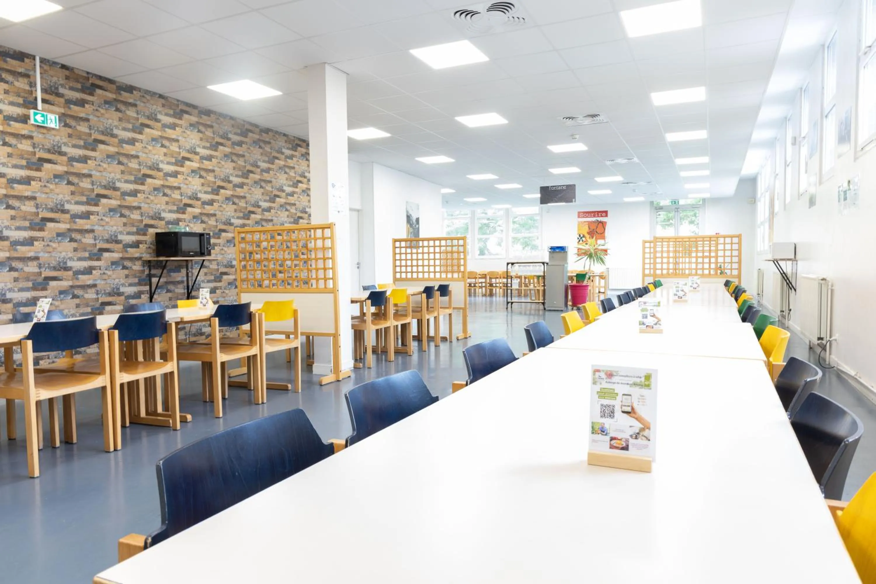 Restaurant/places to eat in Auberge de Jeunesse HI Amiens