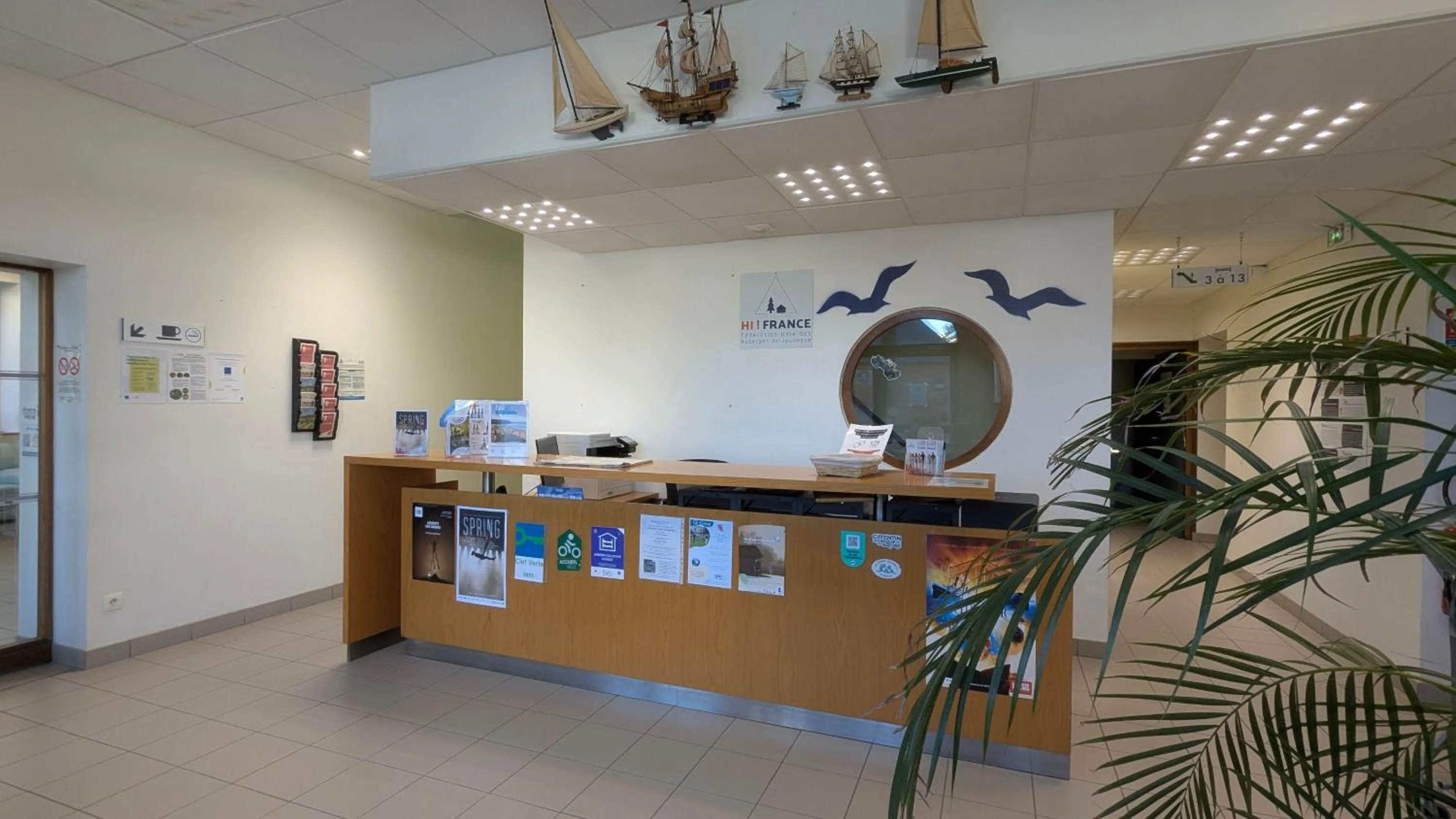 Lobby or reception in Auberge de Jeunesse HI Cherbourg