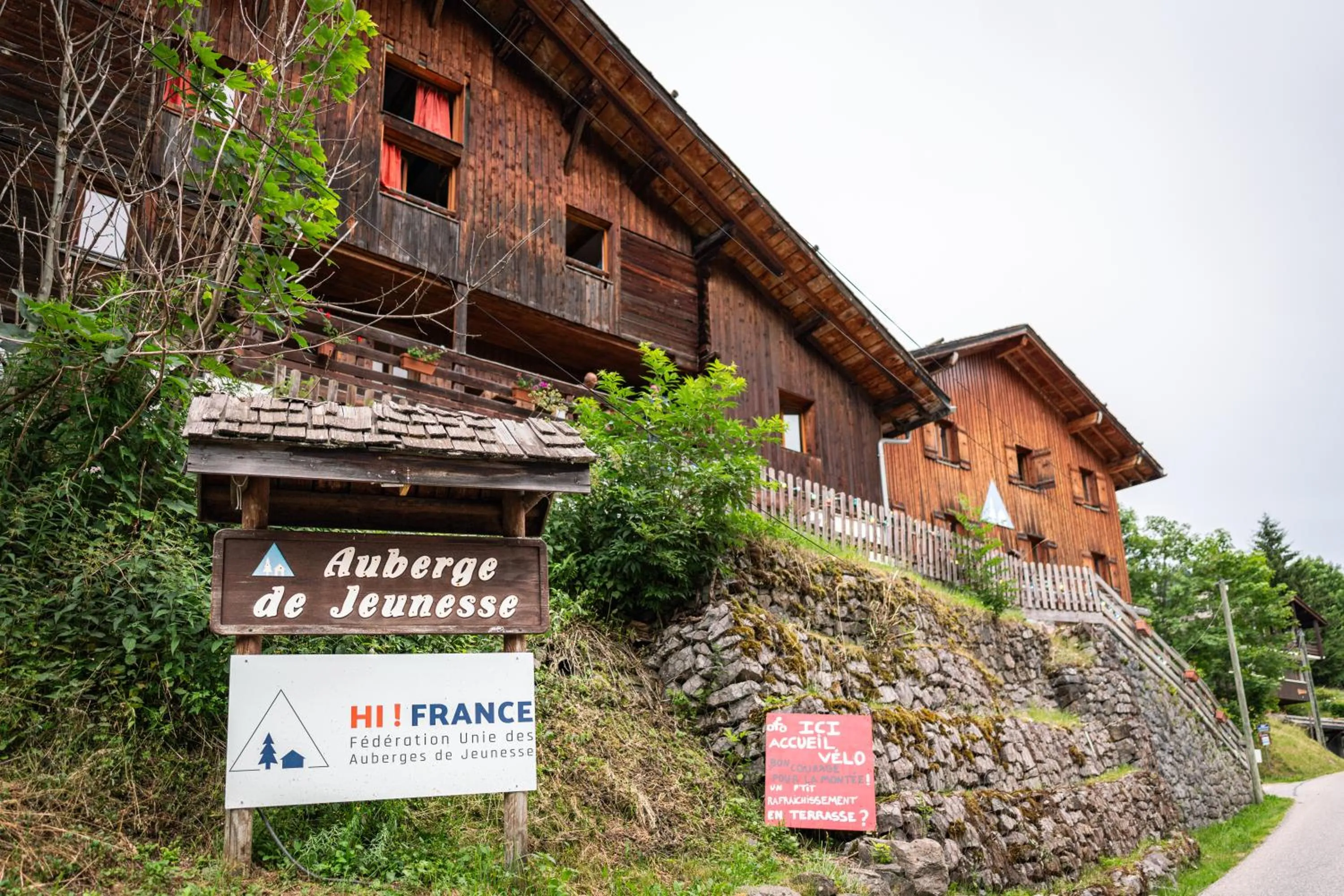 Property building in Auberge de Jeunesse HI La Clusaz