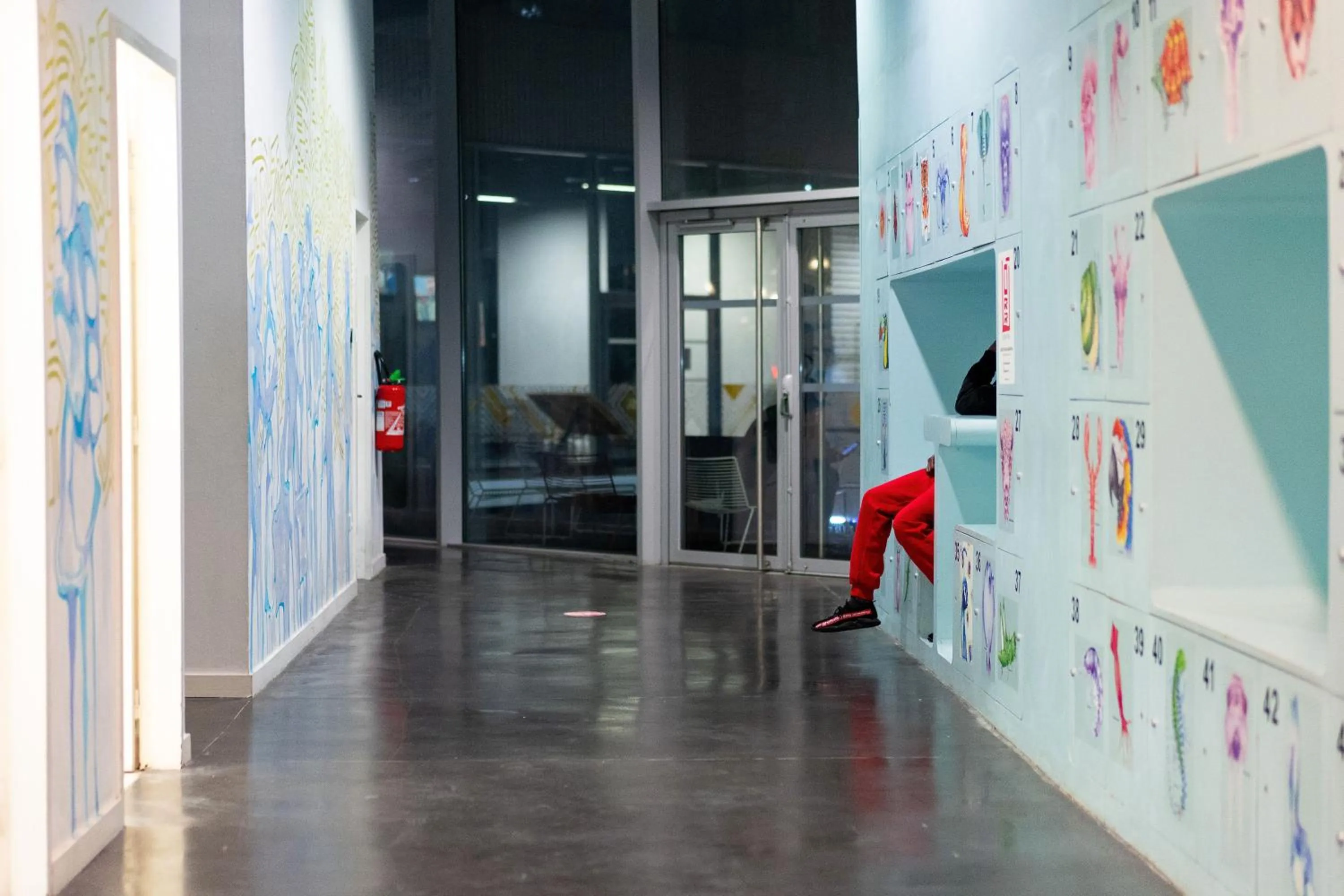 Seating area in Auberge de Jeunesse HI Lille