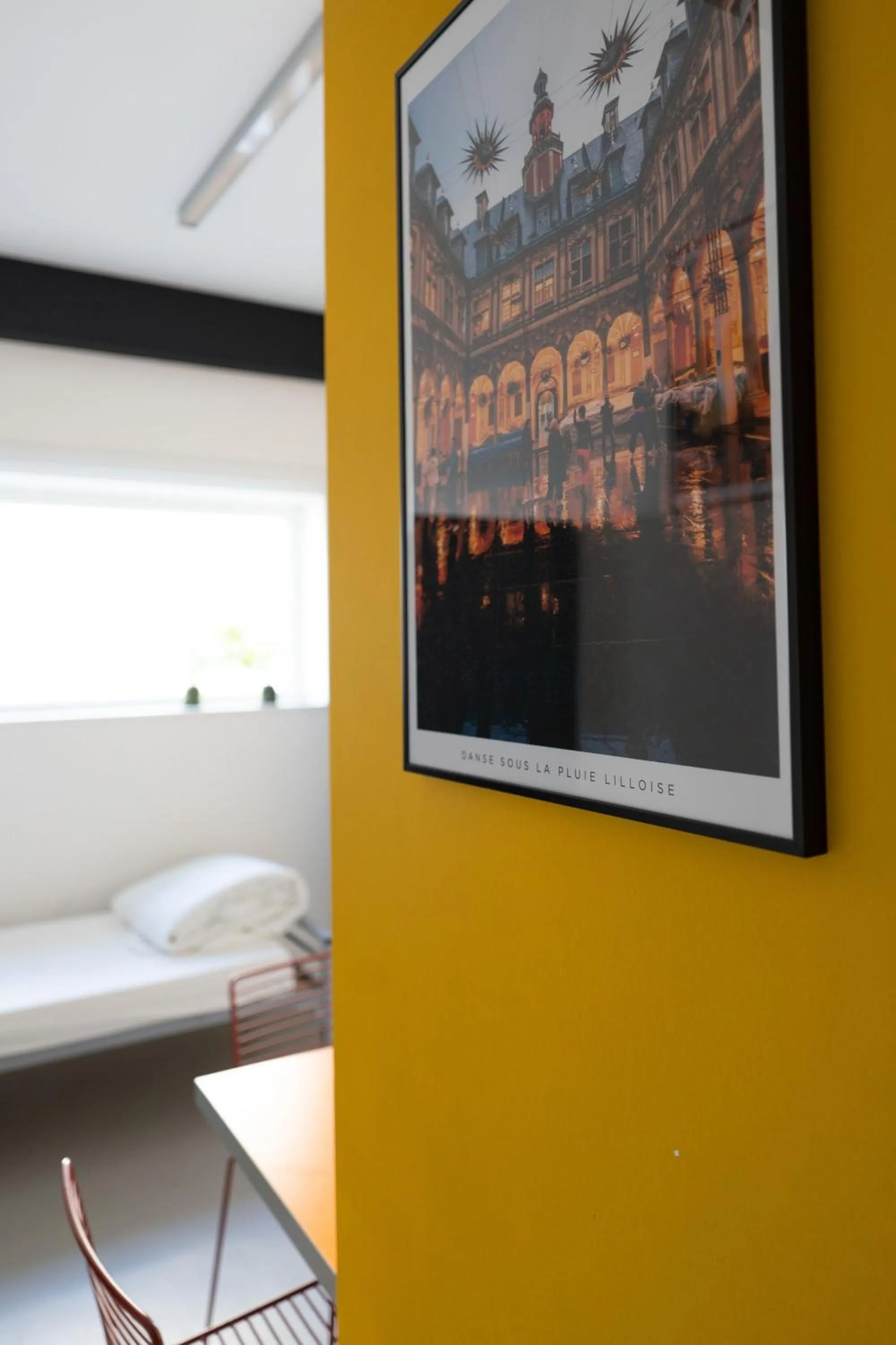 Triple Room with Shower in Auberge de Jeunesse HI Lille