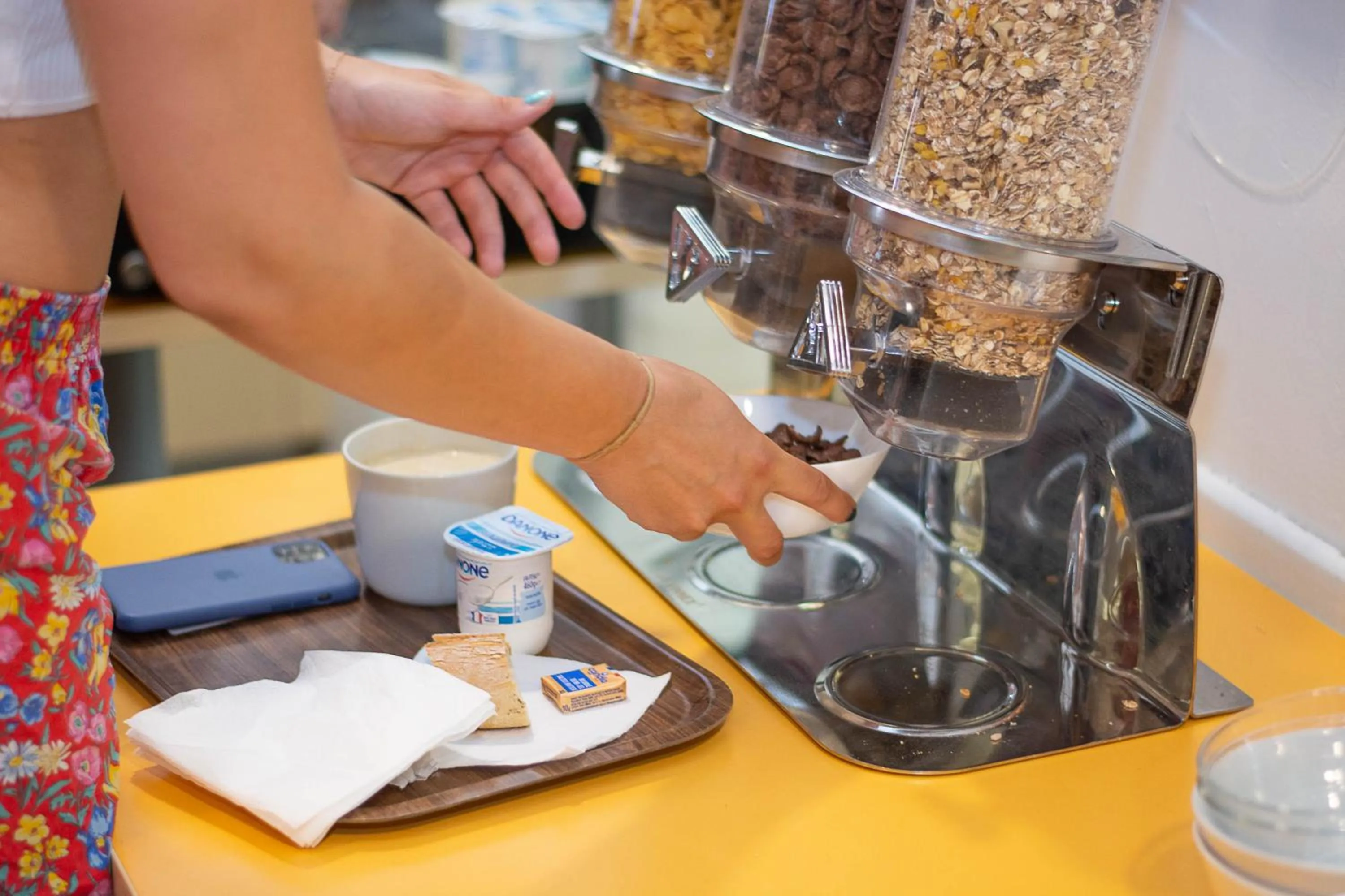 Breakfast in Auberge de Jeunesse HI Nice Les Camélias