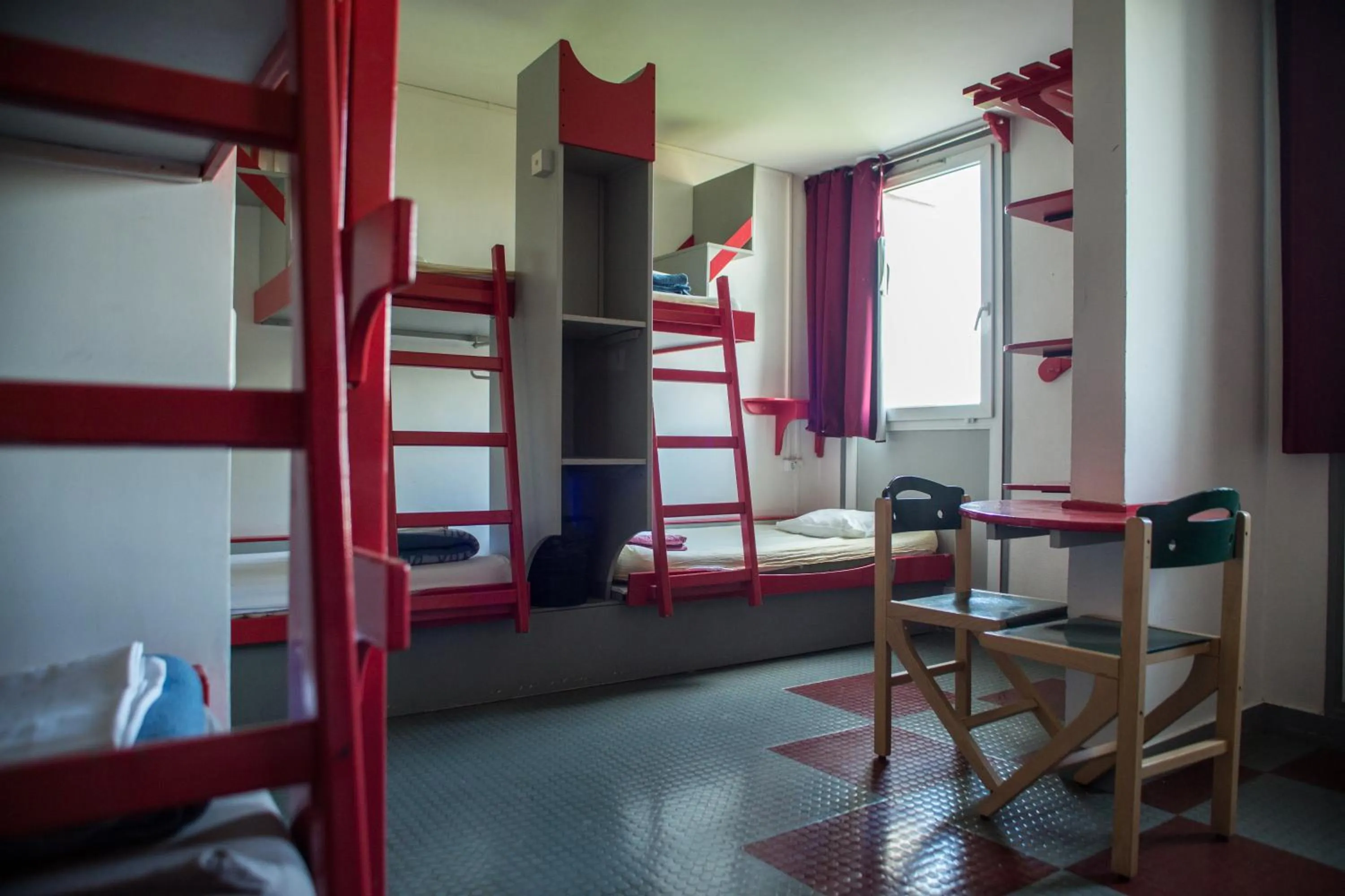 Bed in 9-Bed Female Dormitory Room in Auberge de Jeunesse HI Paris Le d'Artagnan