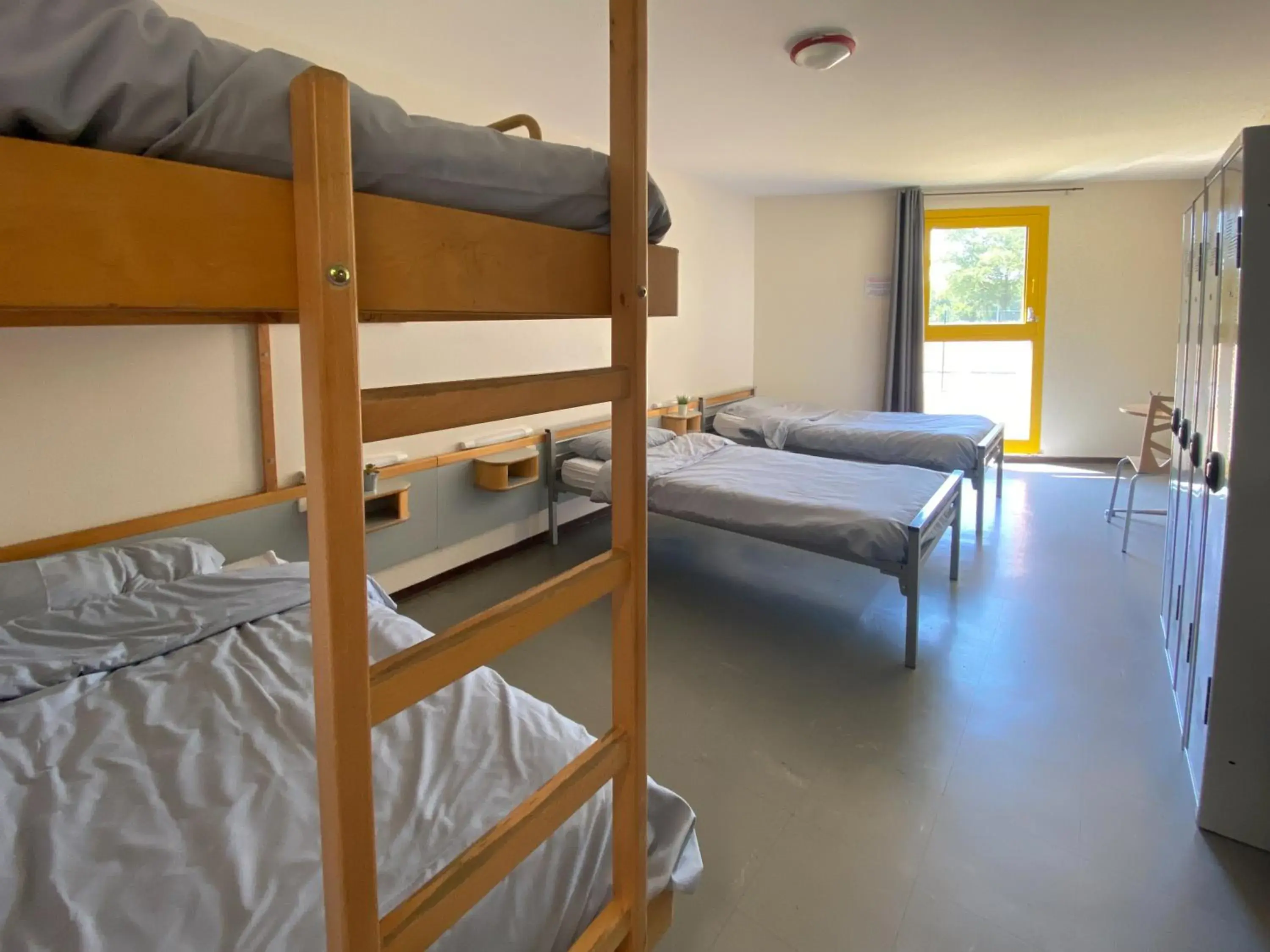 Quadruple Room with Bathroom in Auberge de Jeunesse HI Strasbourg 2 Rives Quadruple Room with Bathroom in Auberge de Jeunesse HI Strasbourg 2 Rives