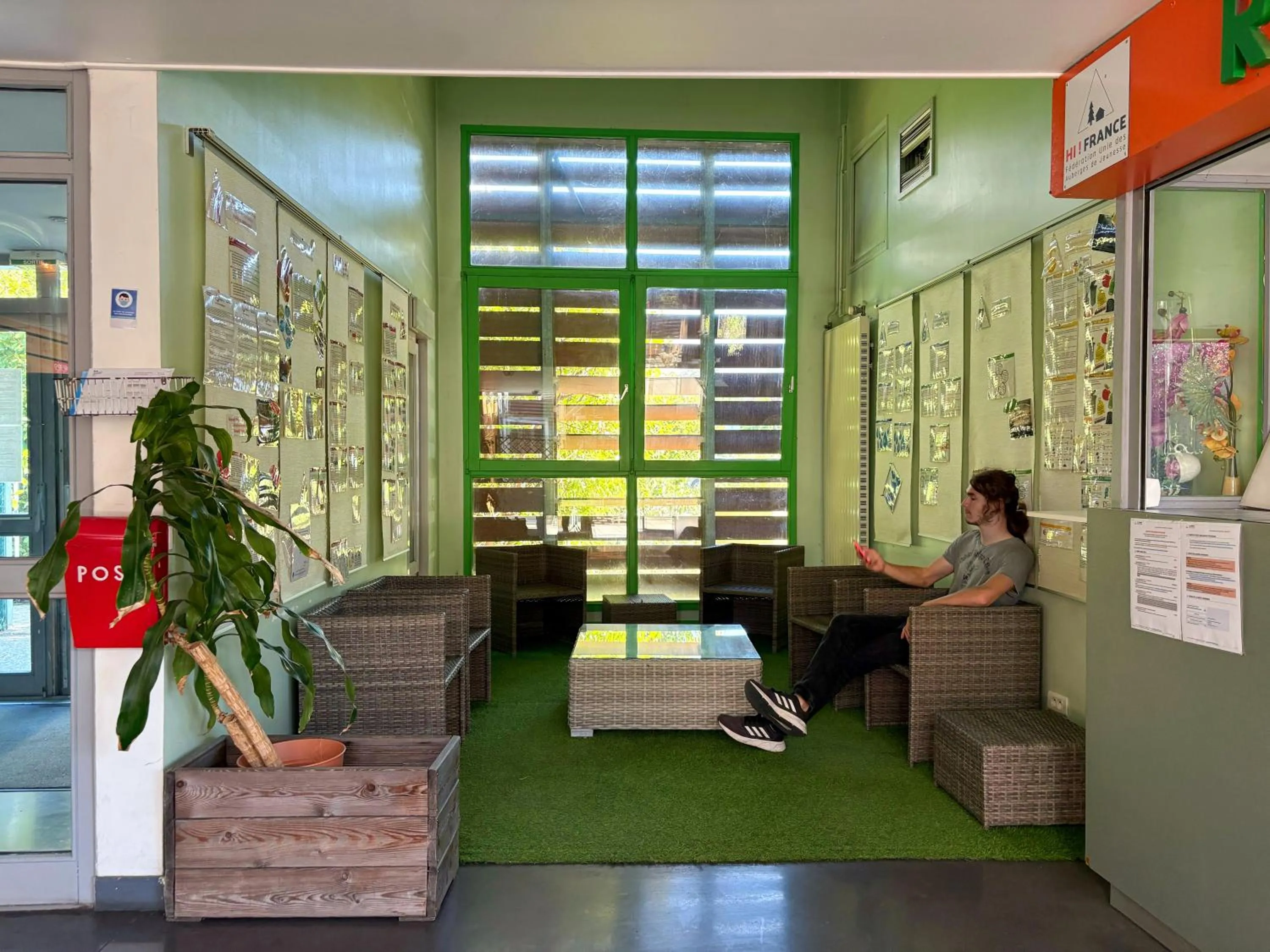 Living room in Auberge de Jeunesse HI Grenoble