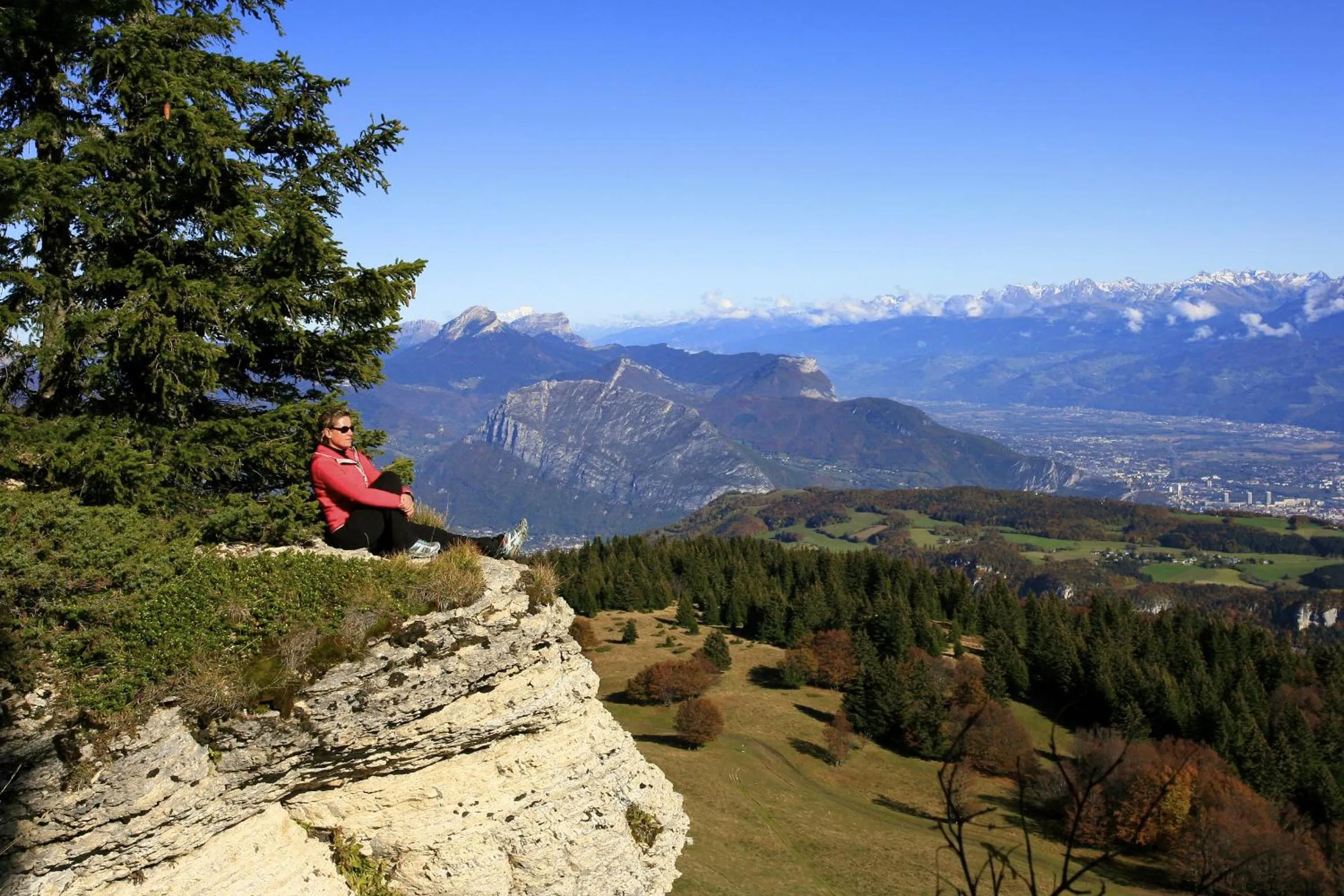 City view in Auberge de Jeunesse HI Grenoble