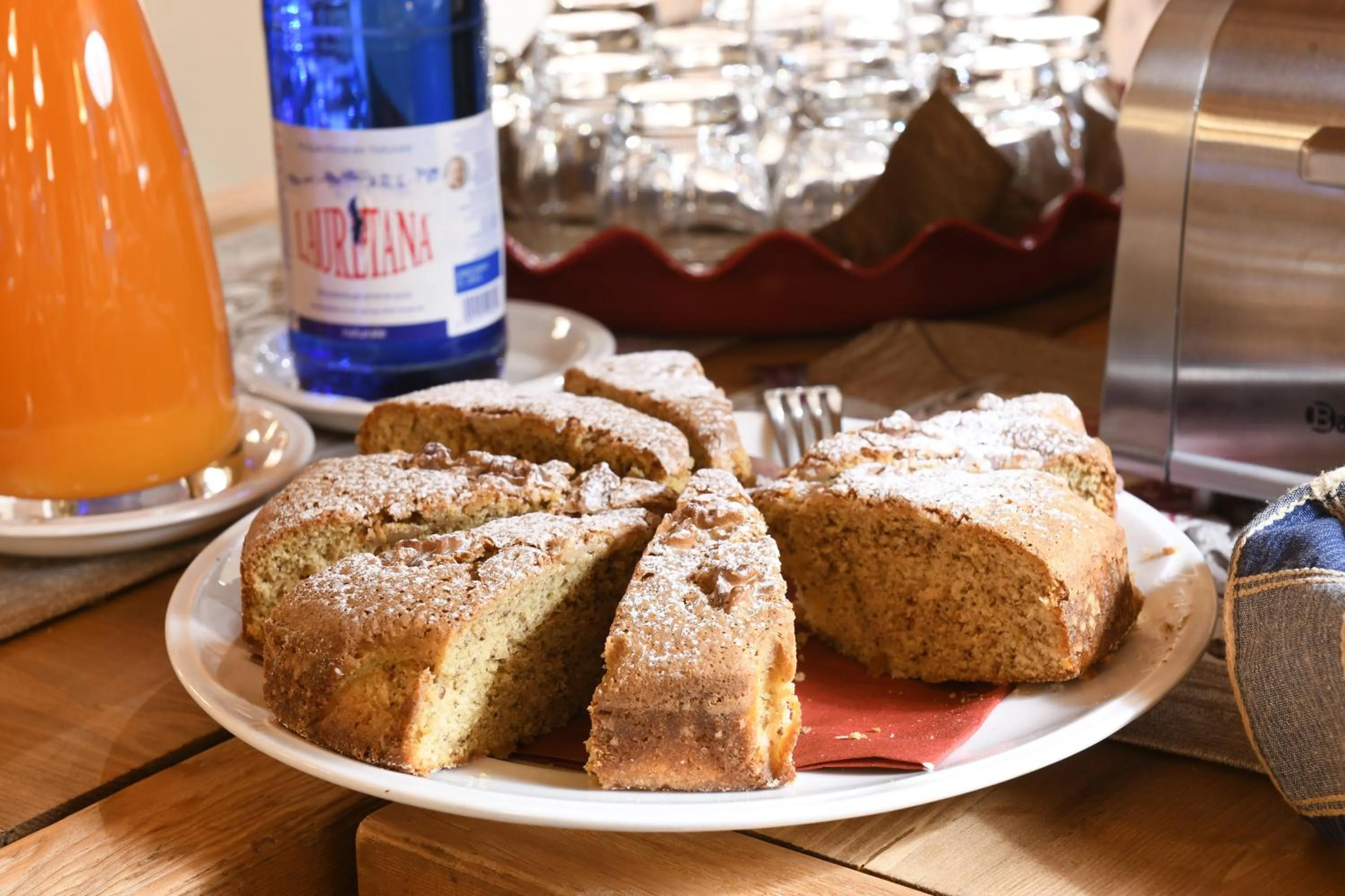 Breakfast in Hotel Rascard