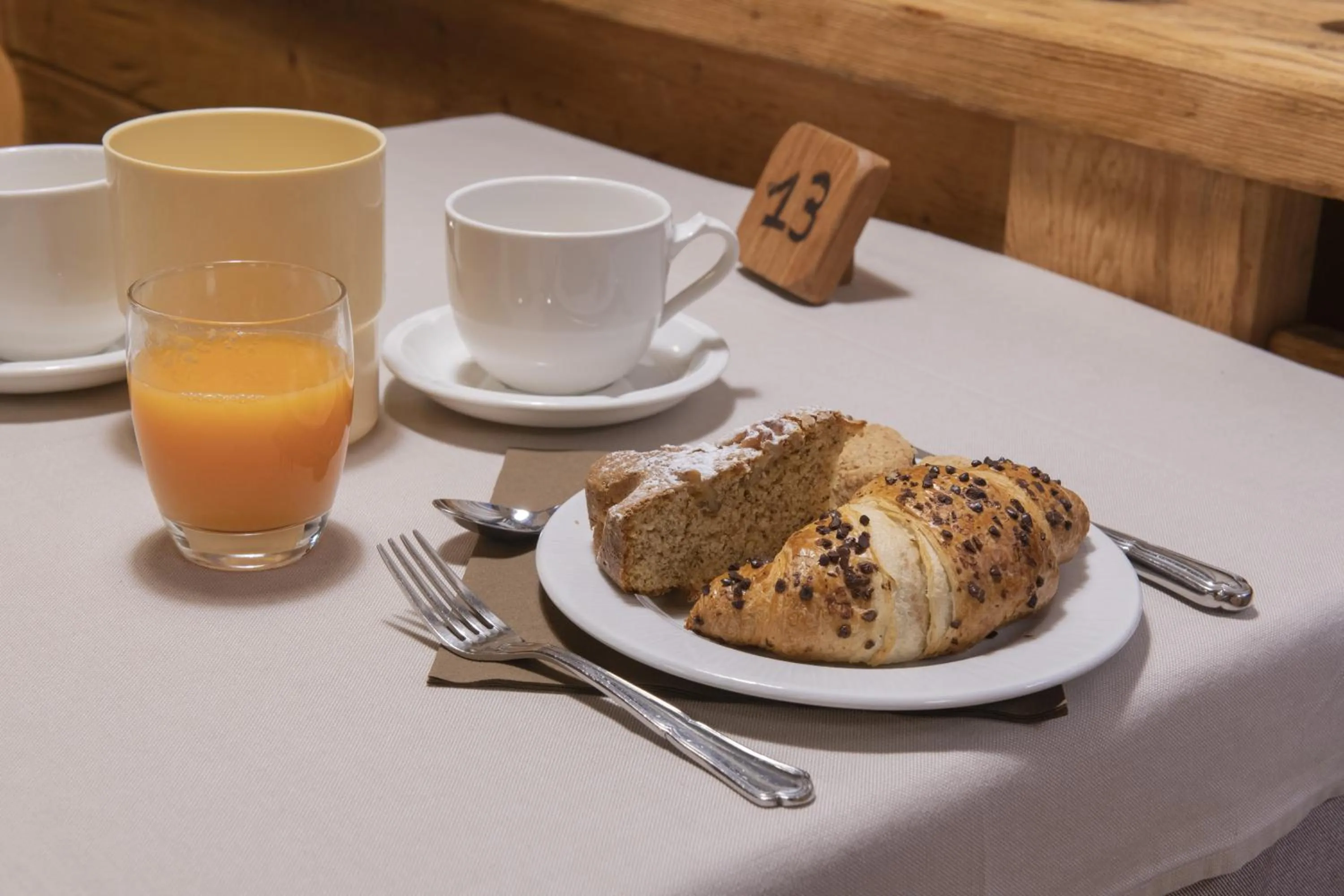 Breakfast in Hotel Rascard