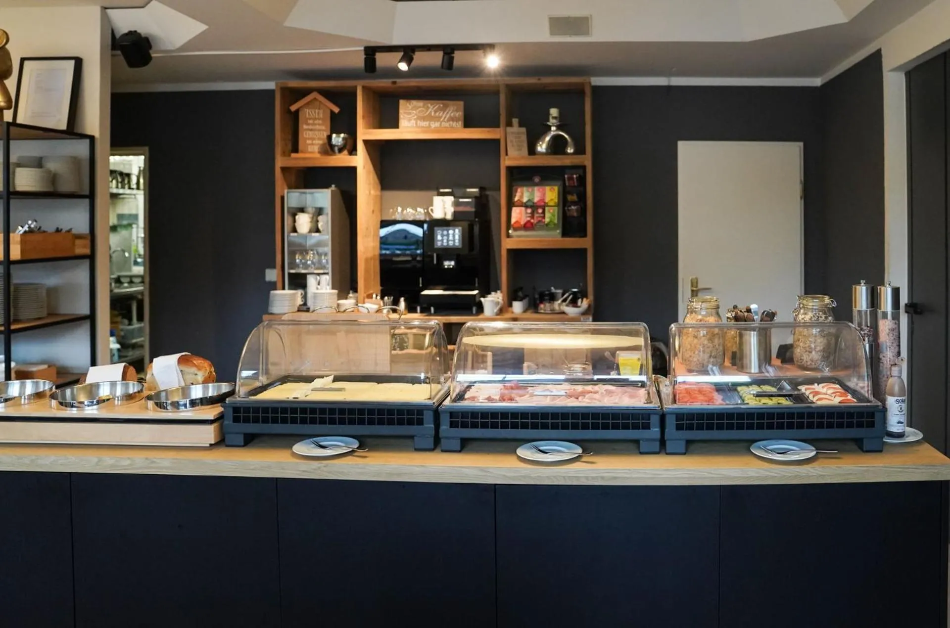 Breakfast in Hotel-Restaurant Osterather Hof