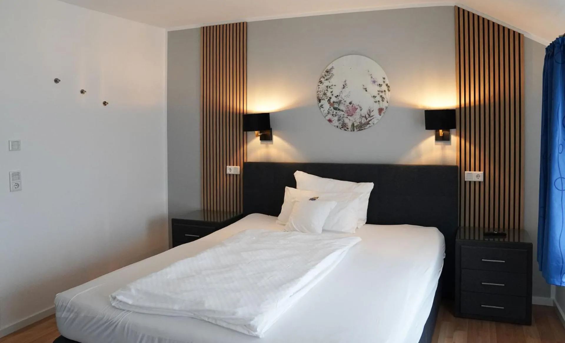 Bedroom, Bed in Hotel-Restaurant Osterather Hof