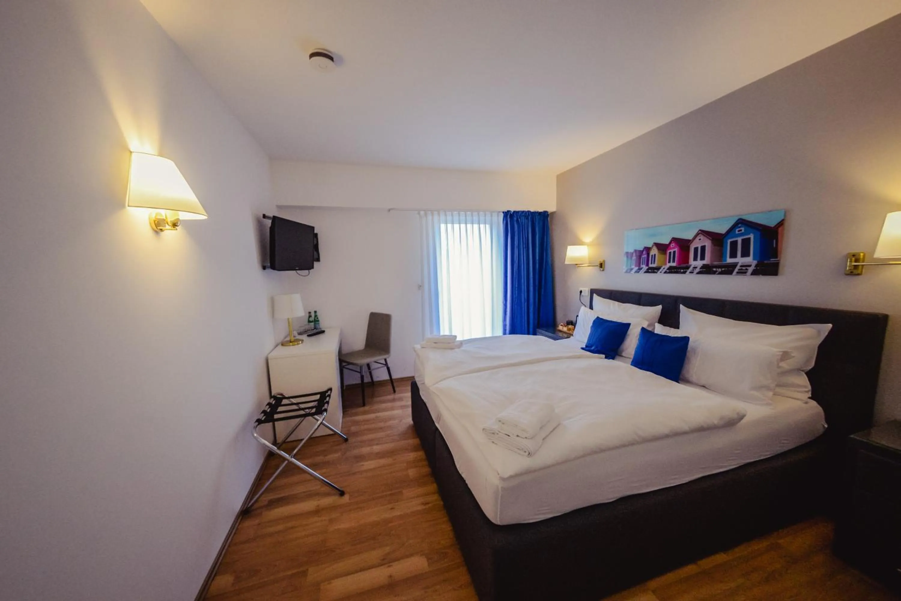 Bedroom, Bed in Hotel-Restaurant Osterather Hof