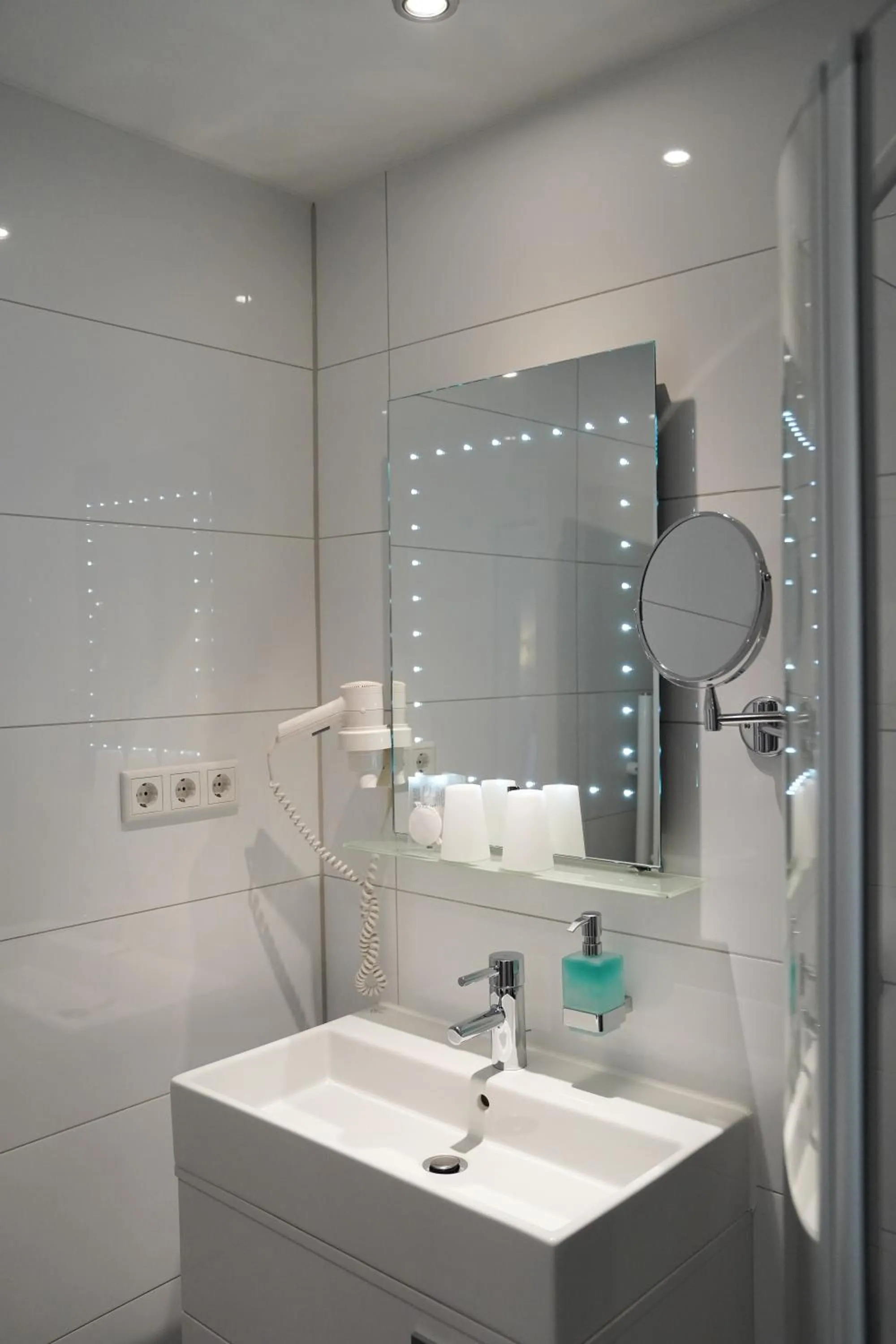 Bathroom in Hotel-Restaurant Osterather Hof