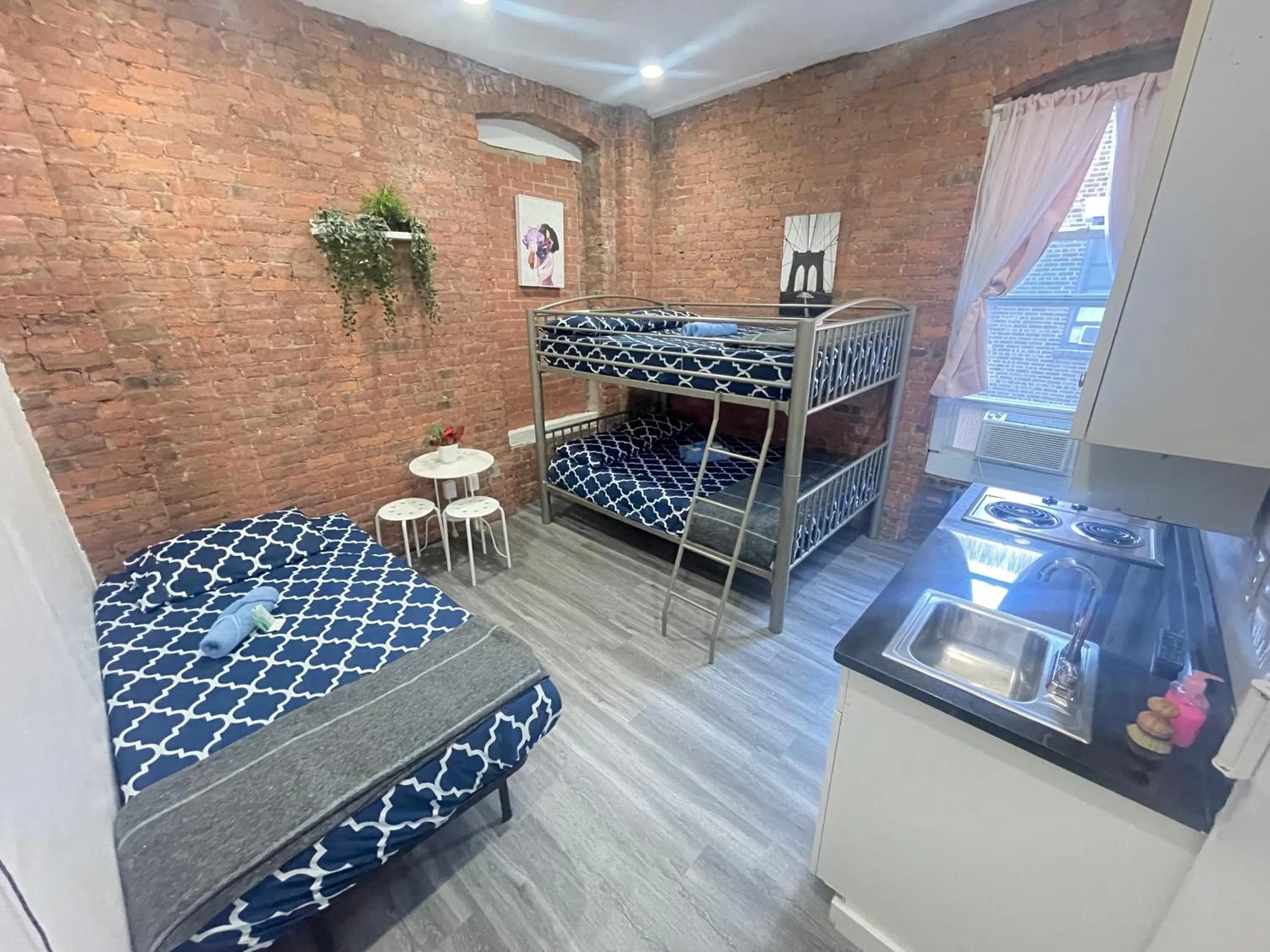 Bed in 31 Street Broadway Hotel