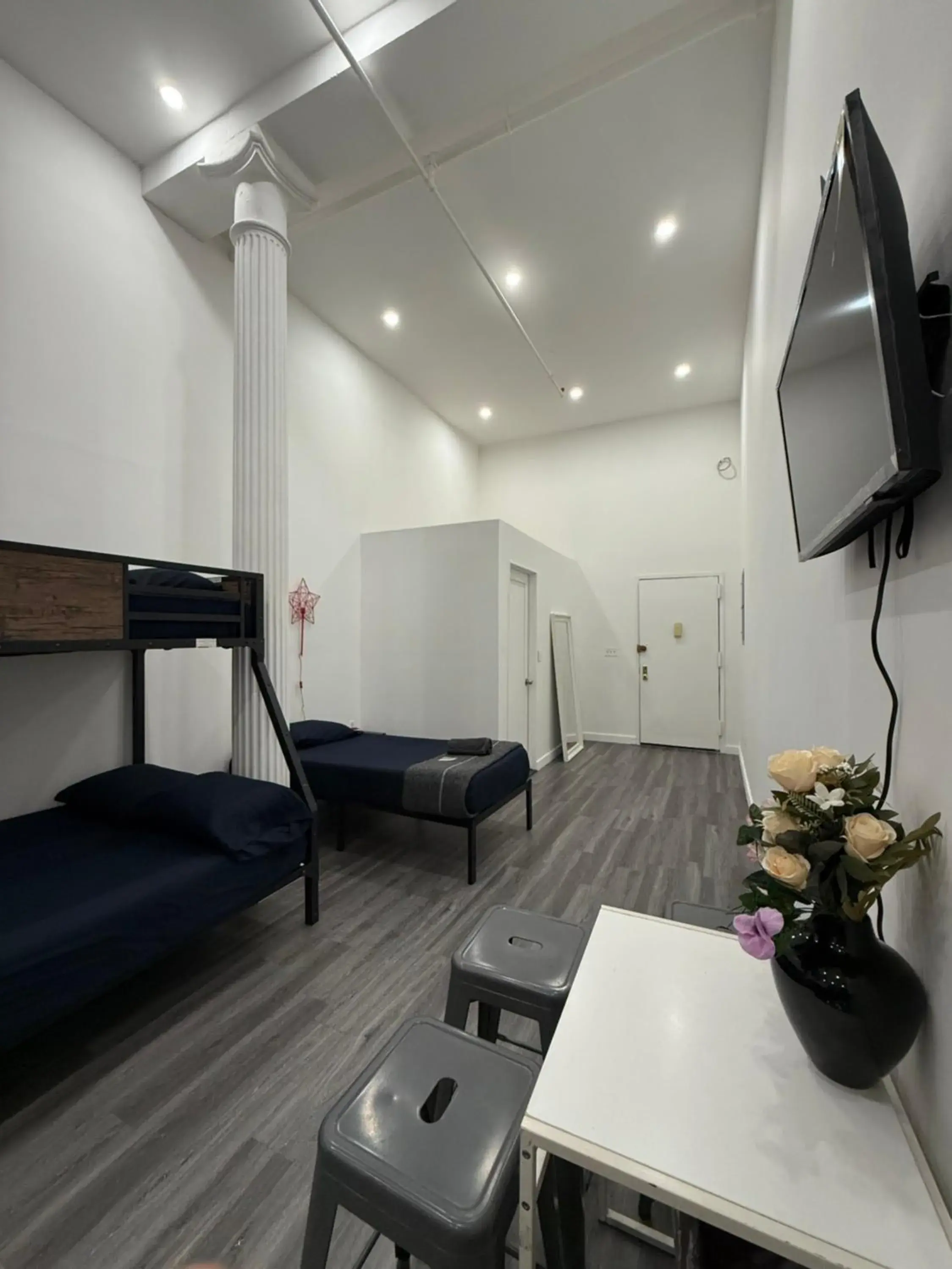 Bed in 31 Street Broadway Hotel Bed in 31 Street Broadway Hotel