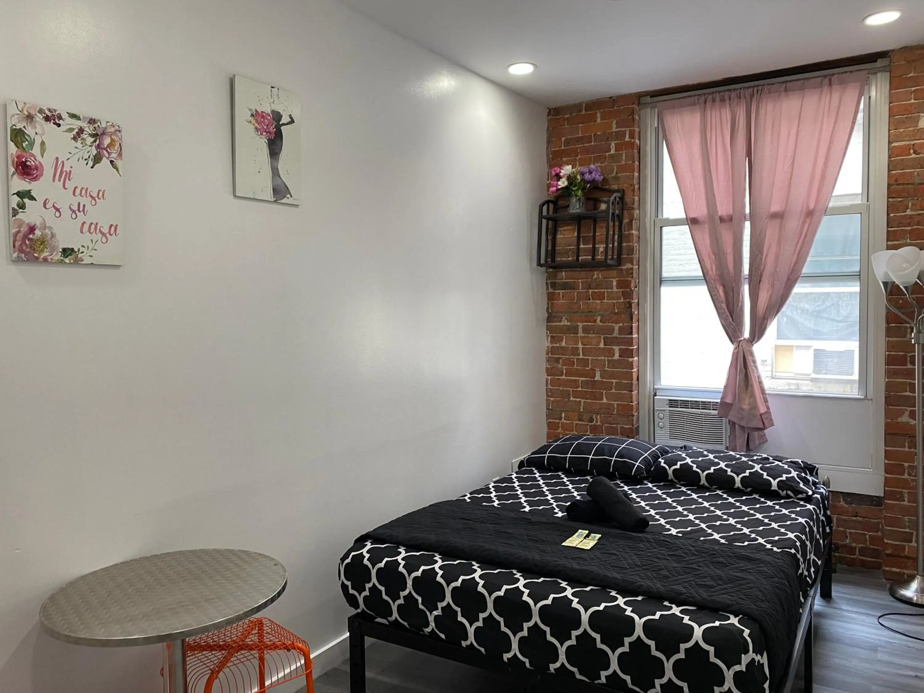 Bed in 31 Street Broadway Hotel