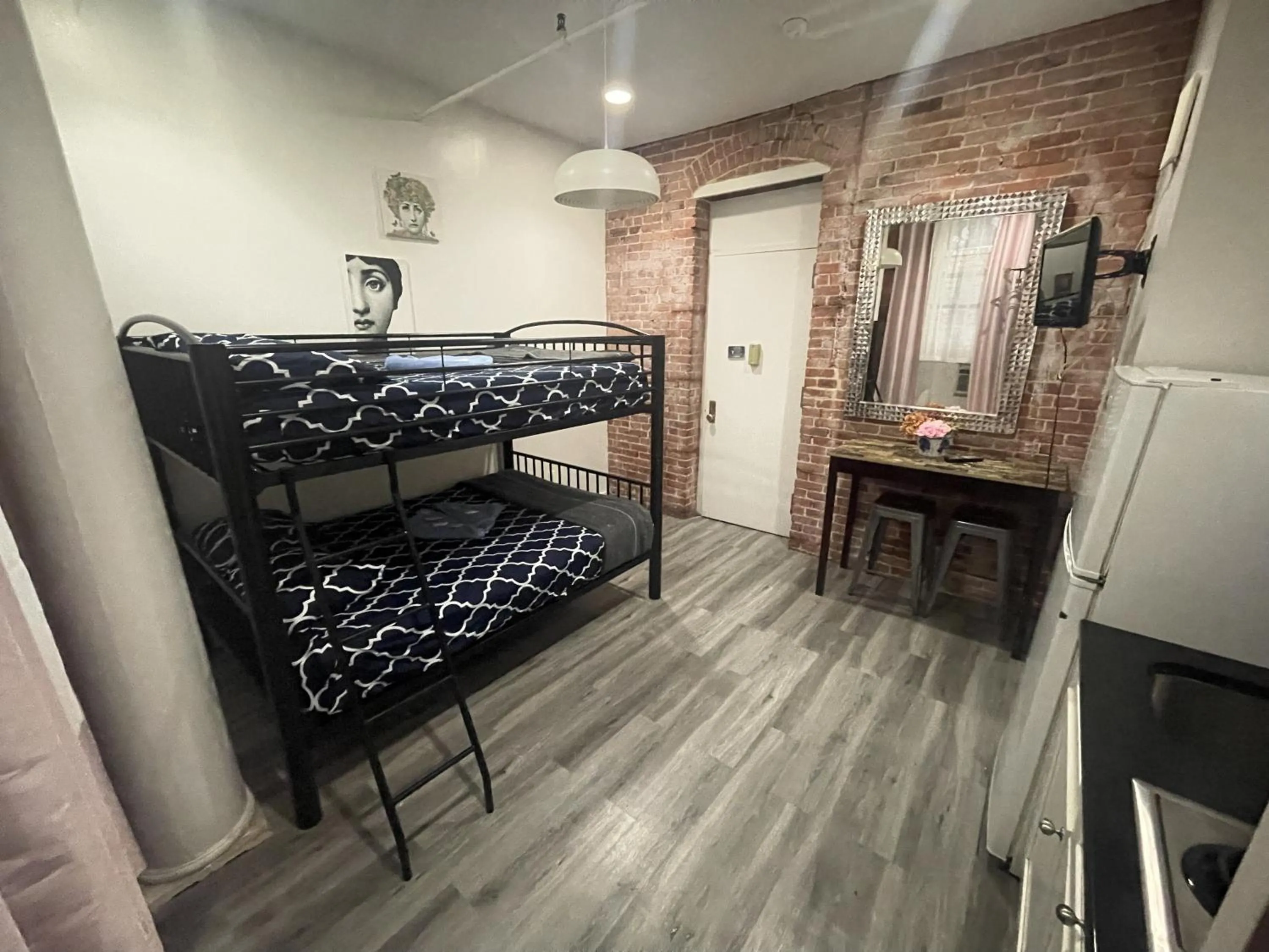 31 Street Broadway Hotel