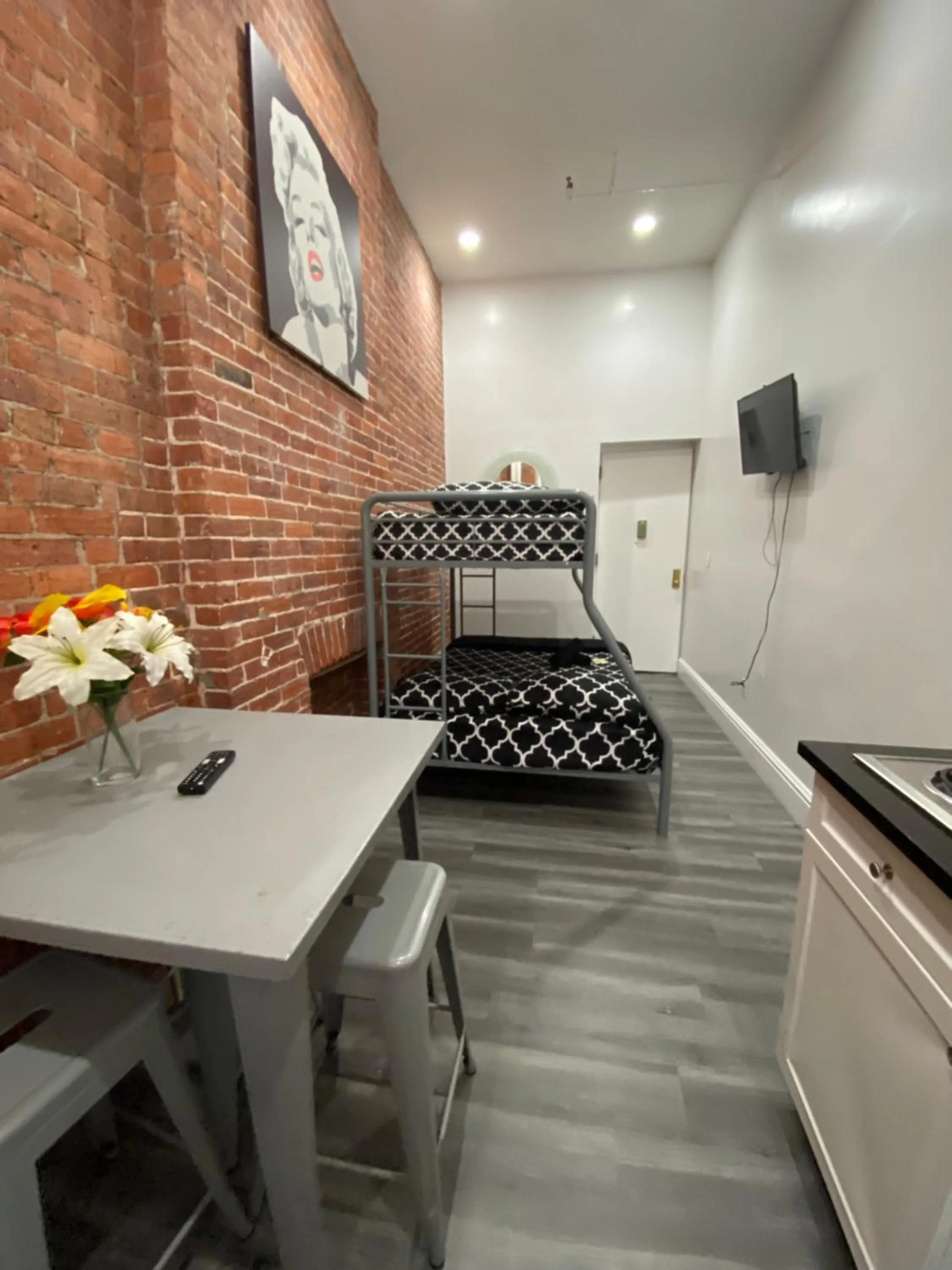 Bed in 31 Street Broadway Hotel