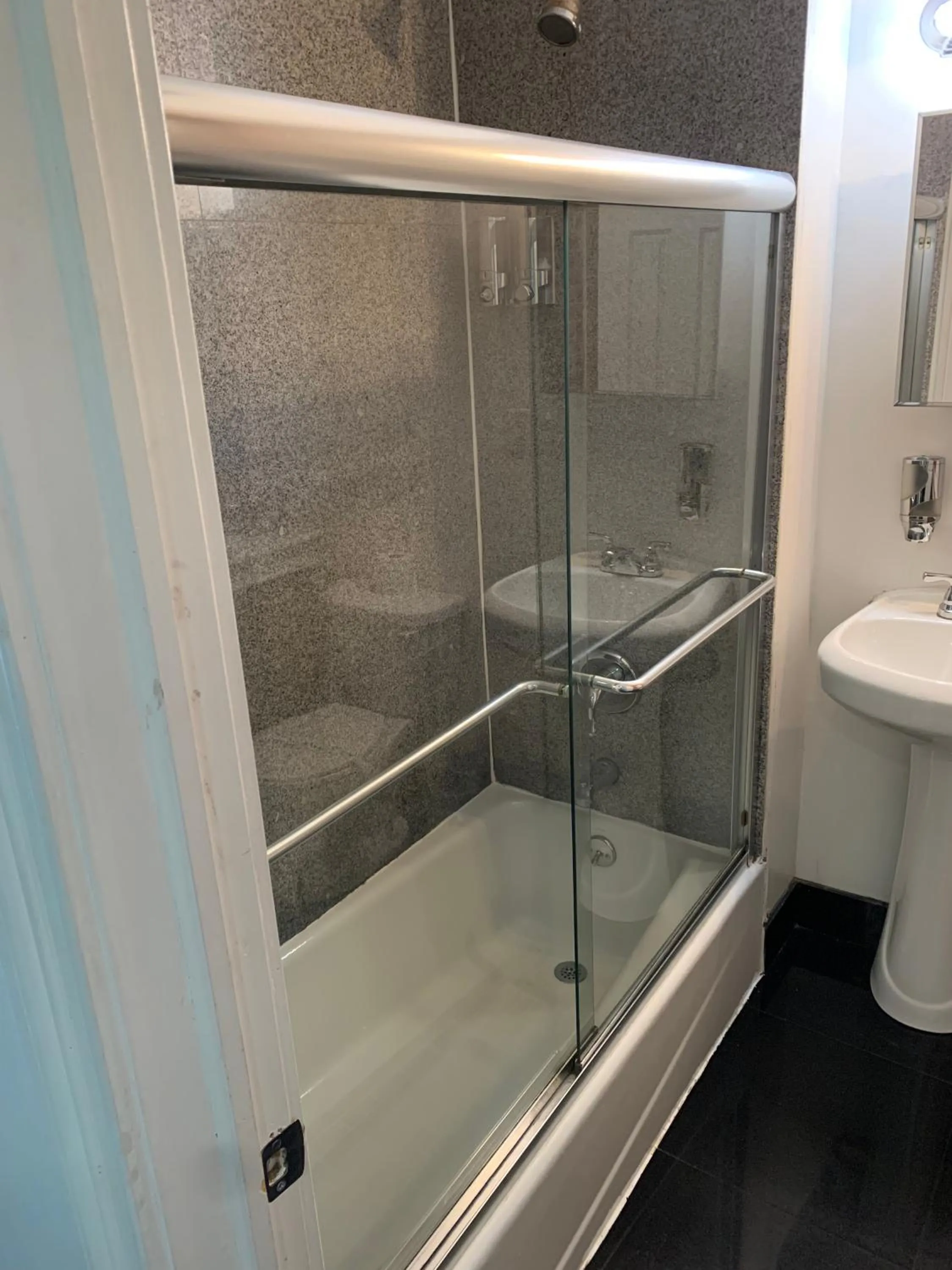 31 Street Broadway Hotel